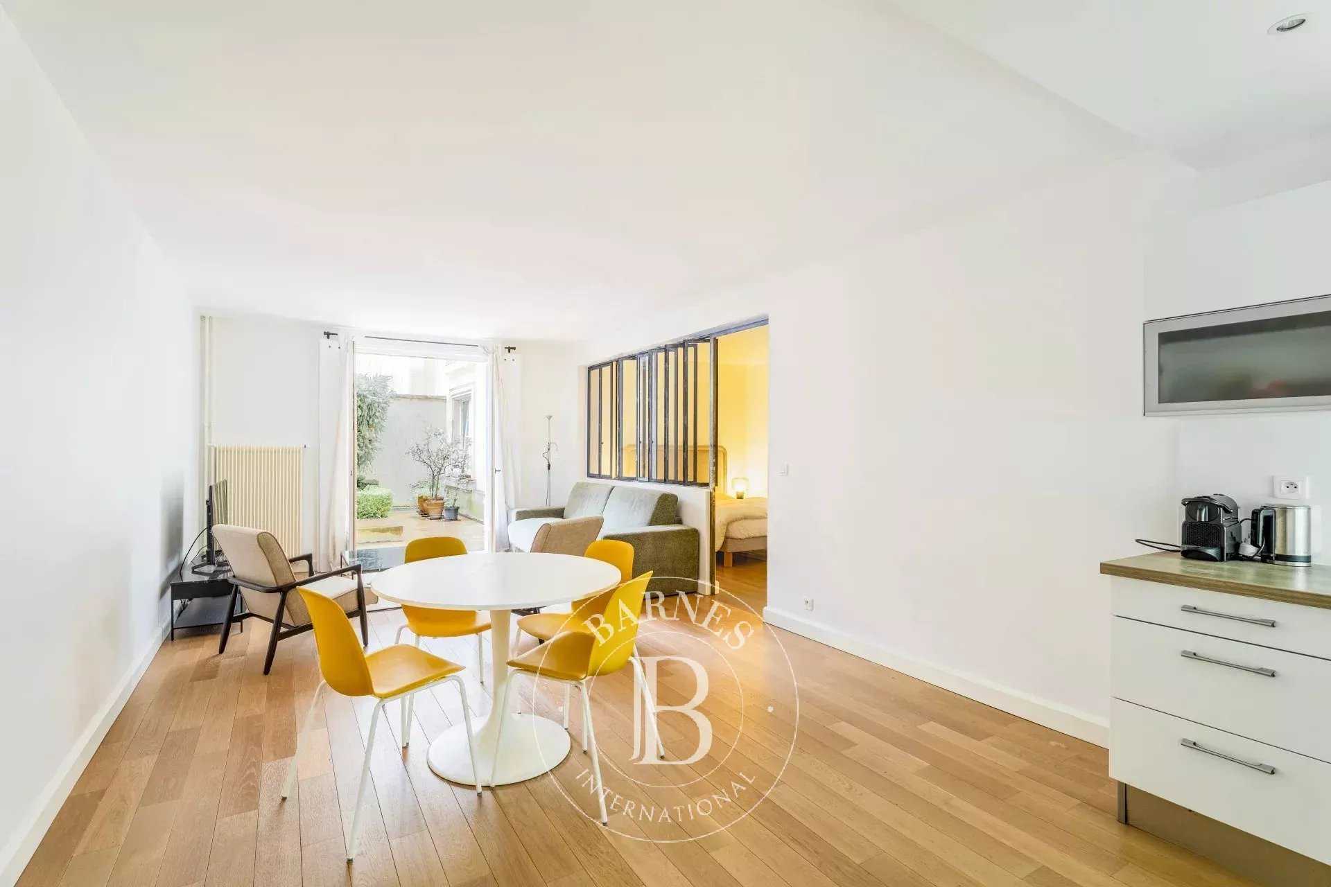 Paris  - Apartment 