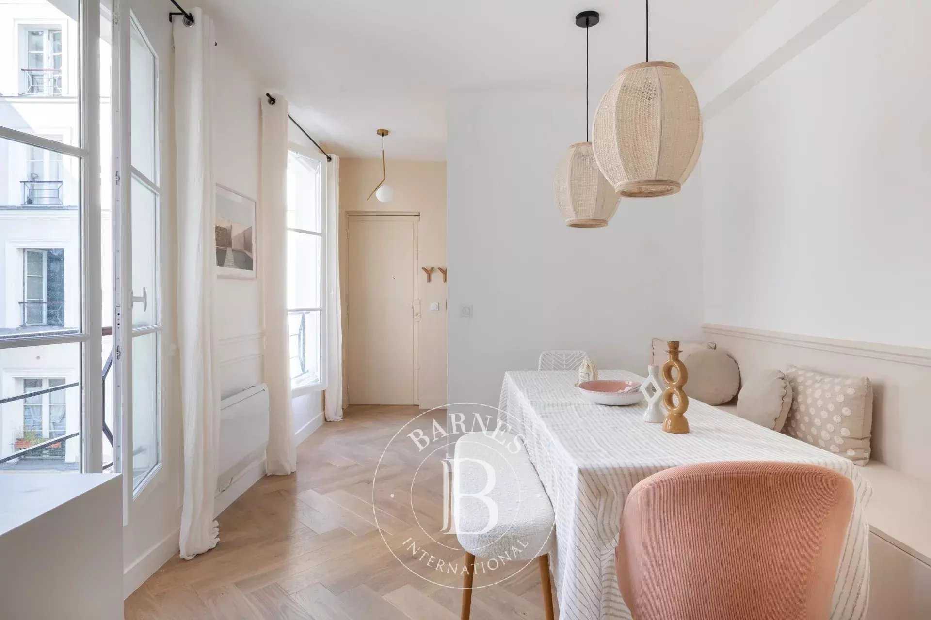 Paris  - Appartement 4 Pi&egrave;ces