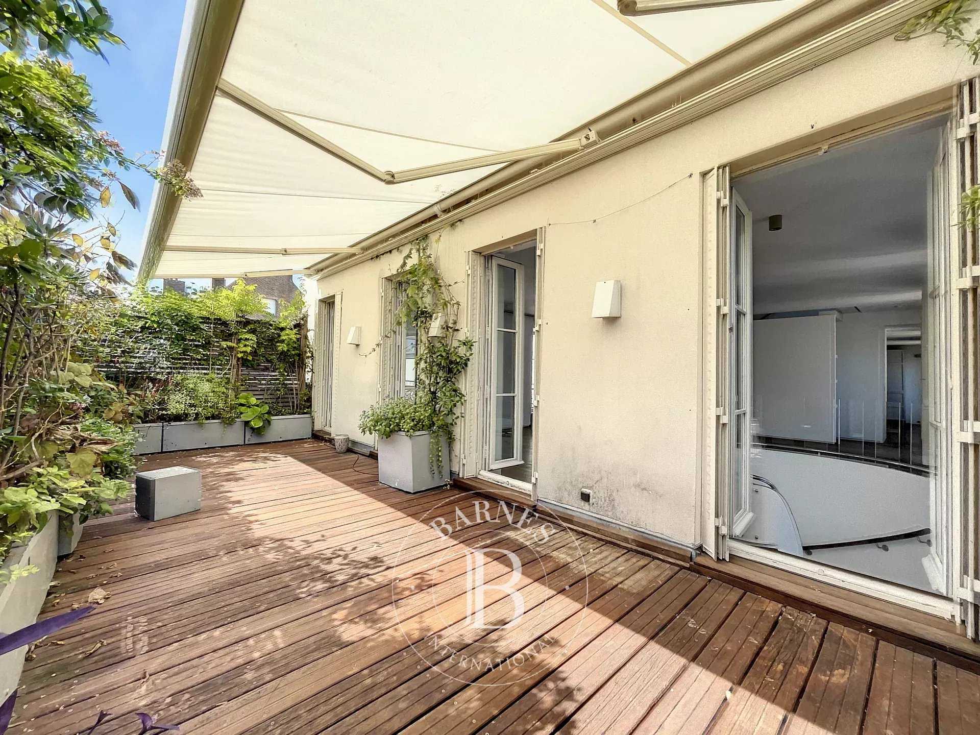 Paris  - Apartment 3 Bedrooms