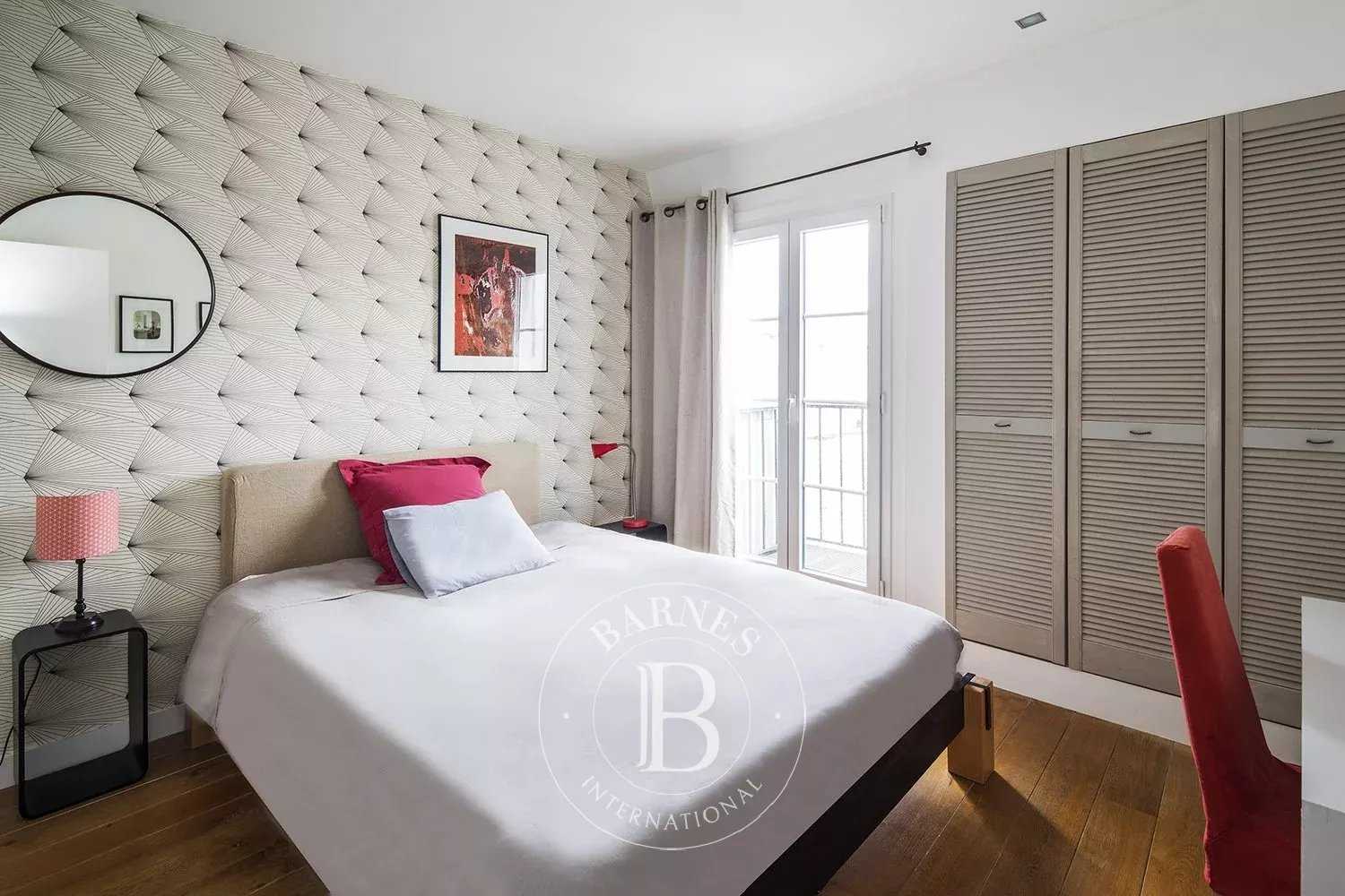 Paris  - Appartement 3 Pièces 2 Chambres