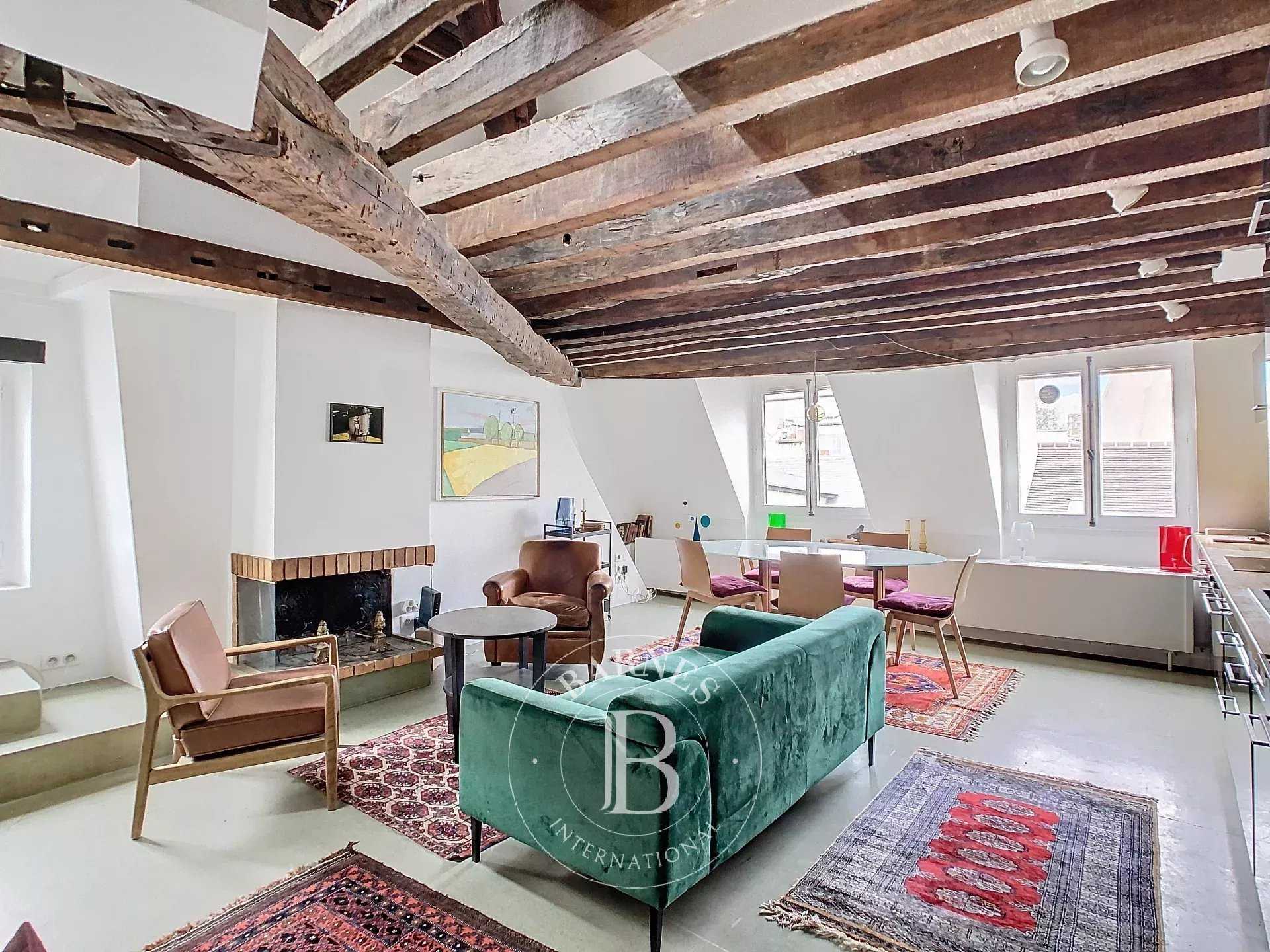Apartment Paris 75004  -  ref 84744920 (picture 1)