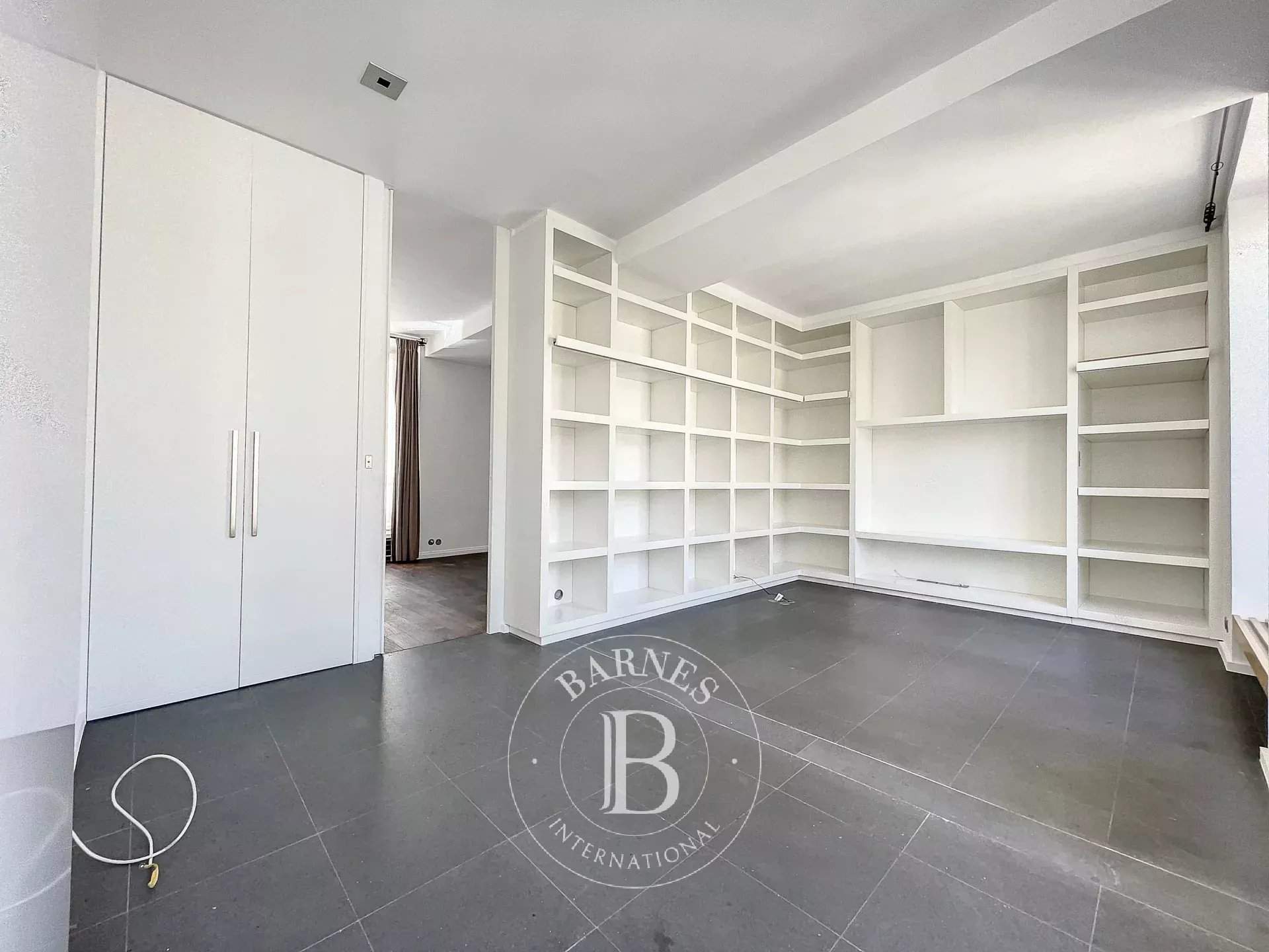 Paris  - Apartment 3 Bedrooms - picture 19