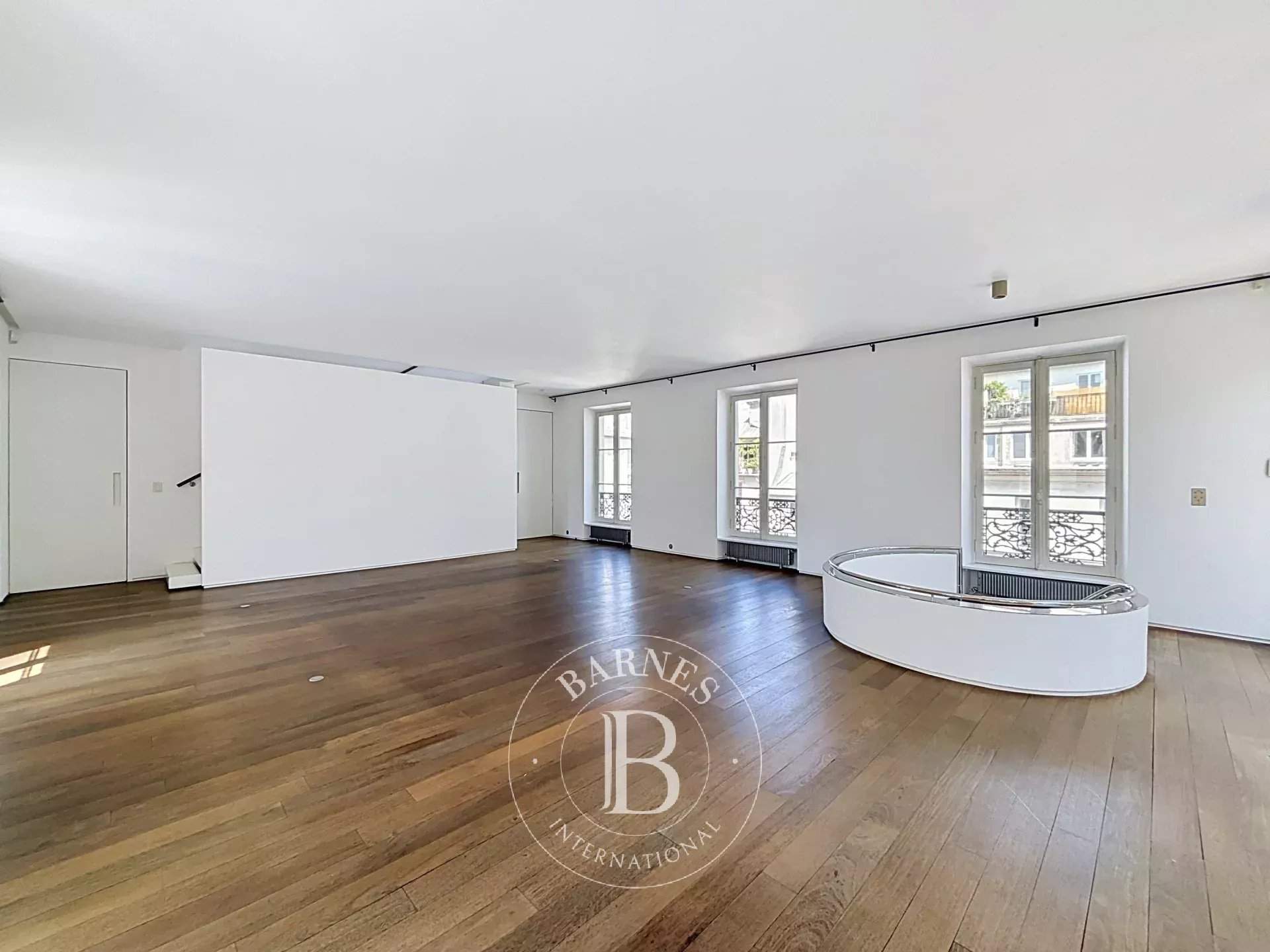 Paris  - Apartment 3 Bedrooms - picture 2