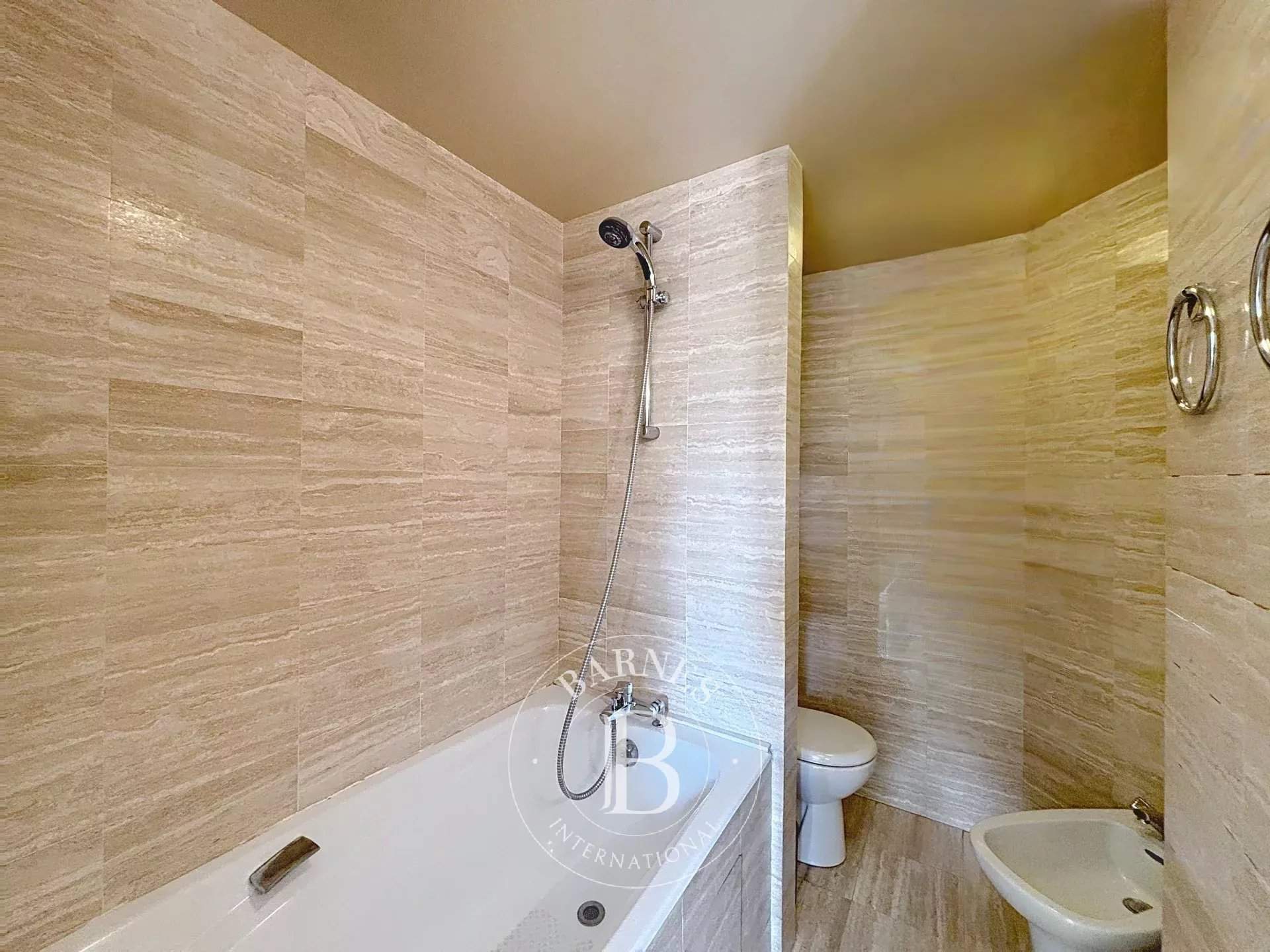 Paris  - Appartement 4 Pièces 3 Chambres - picture 11