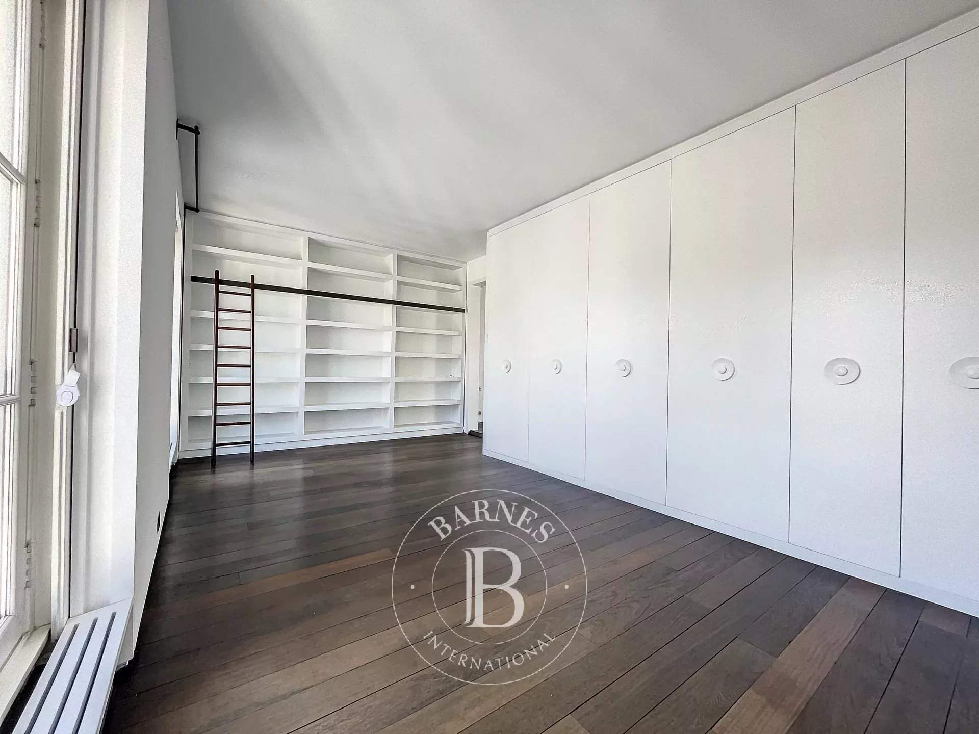 Paris  - Apartment 3 Bedrooms - picture 10