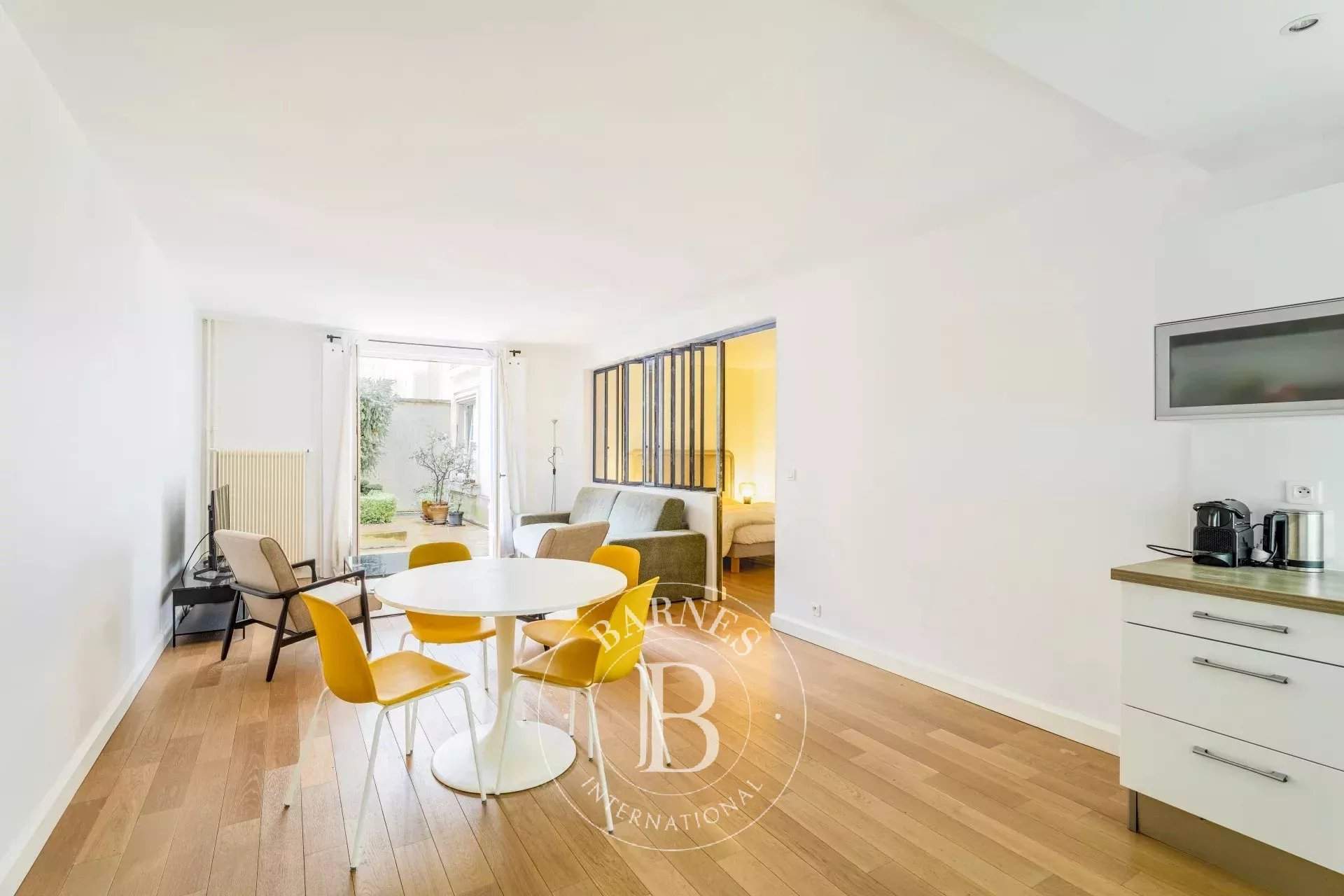 Paris  - Apartment  - picture 1