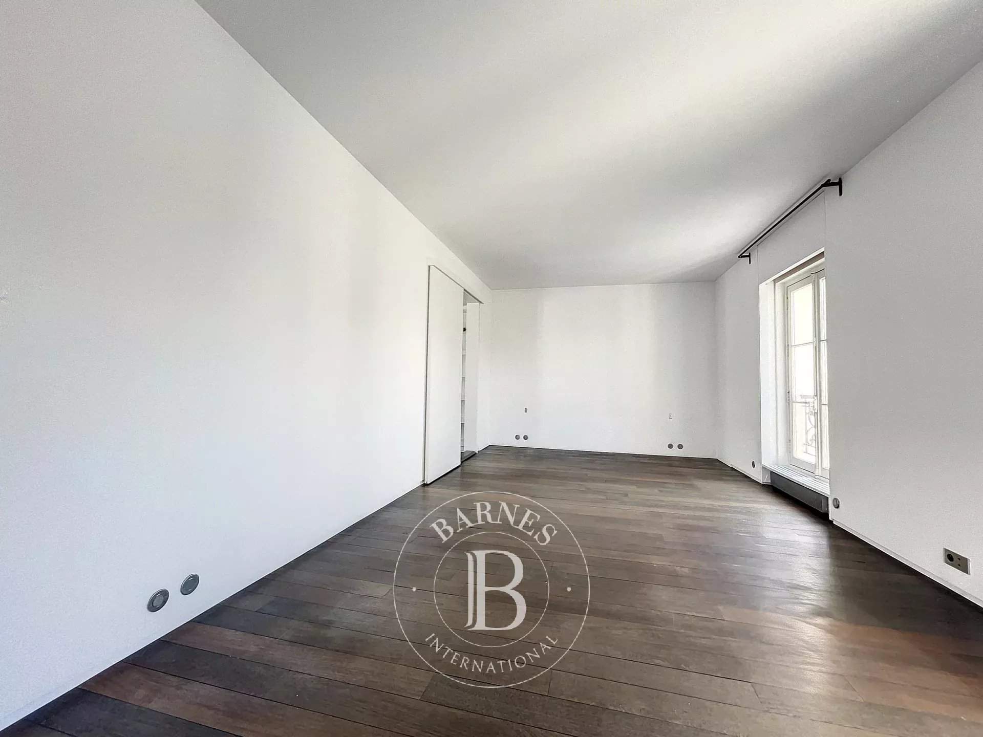 Paris  - Apartment 3 Bedrooms - picture 13