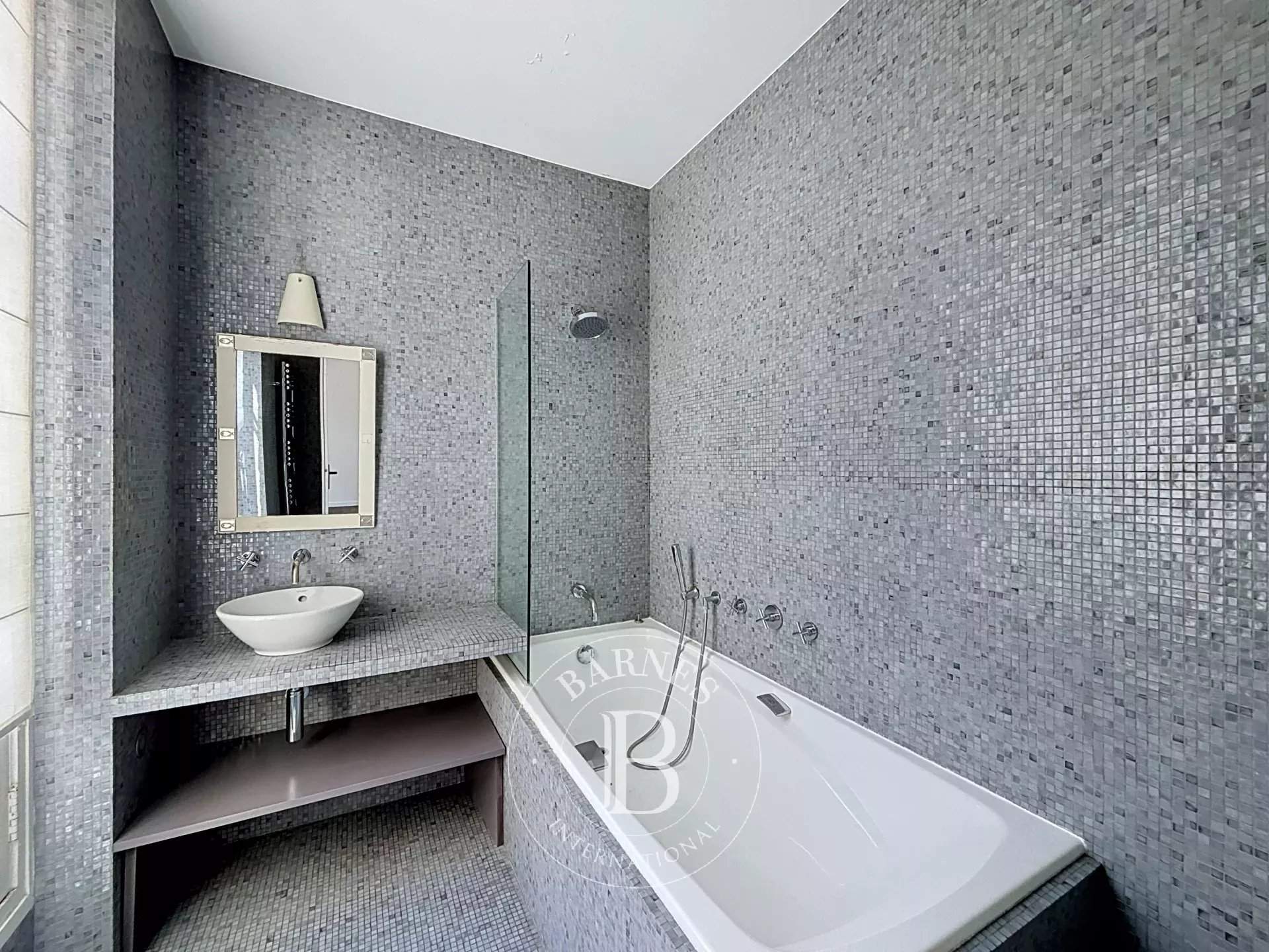 Paris  - Apartment 3 Bedrooms - picture 11