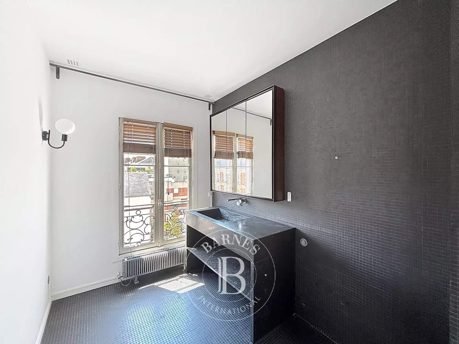 Paris  - Apartment 3 Bedrooms - picture 17
