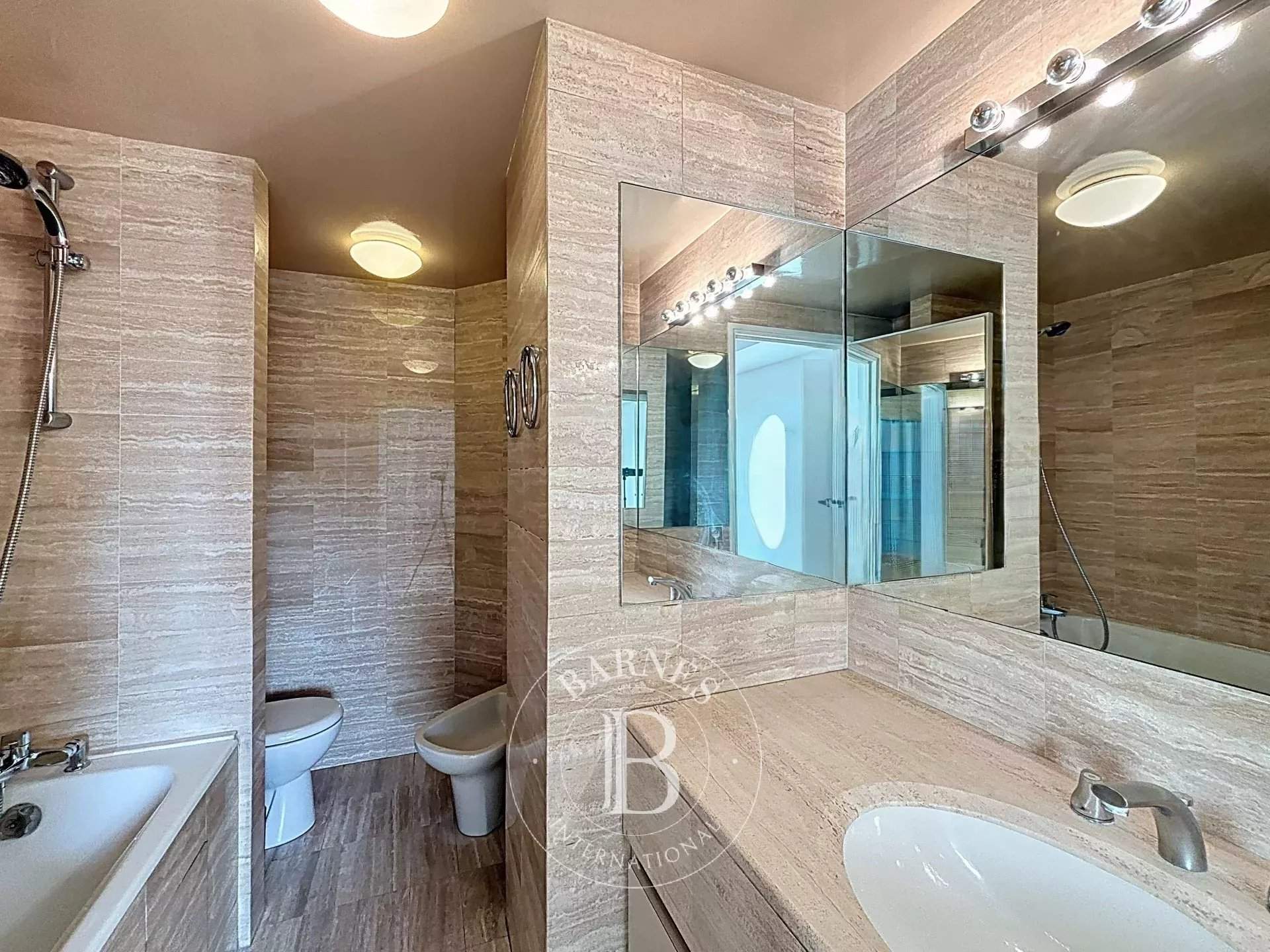 Paris  - Appartement 4 Pièces 3 Chambres - picture 10