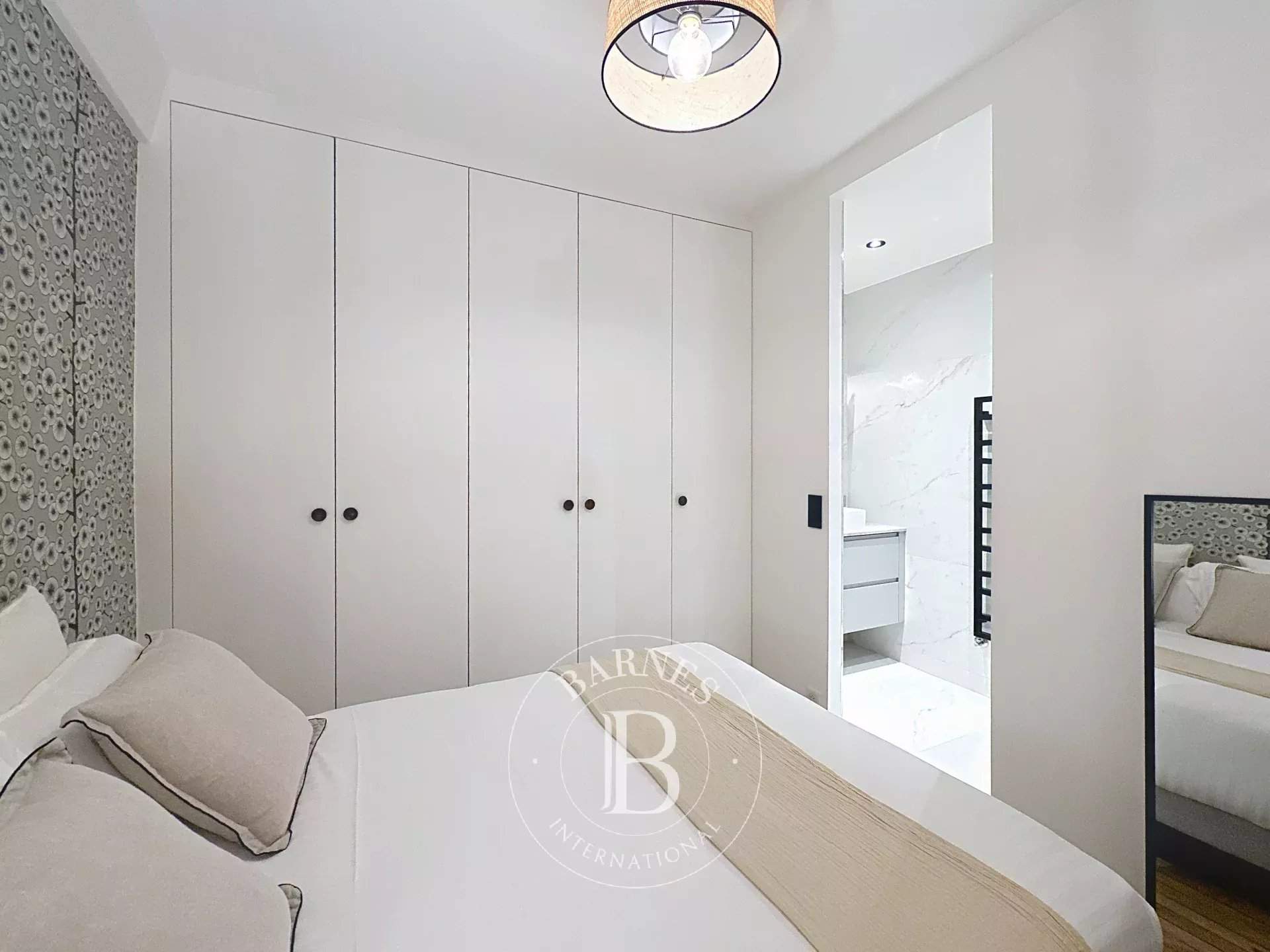 Paris  - Apartment 2 Bedrooms - picture 12