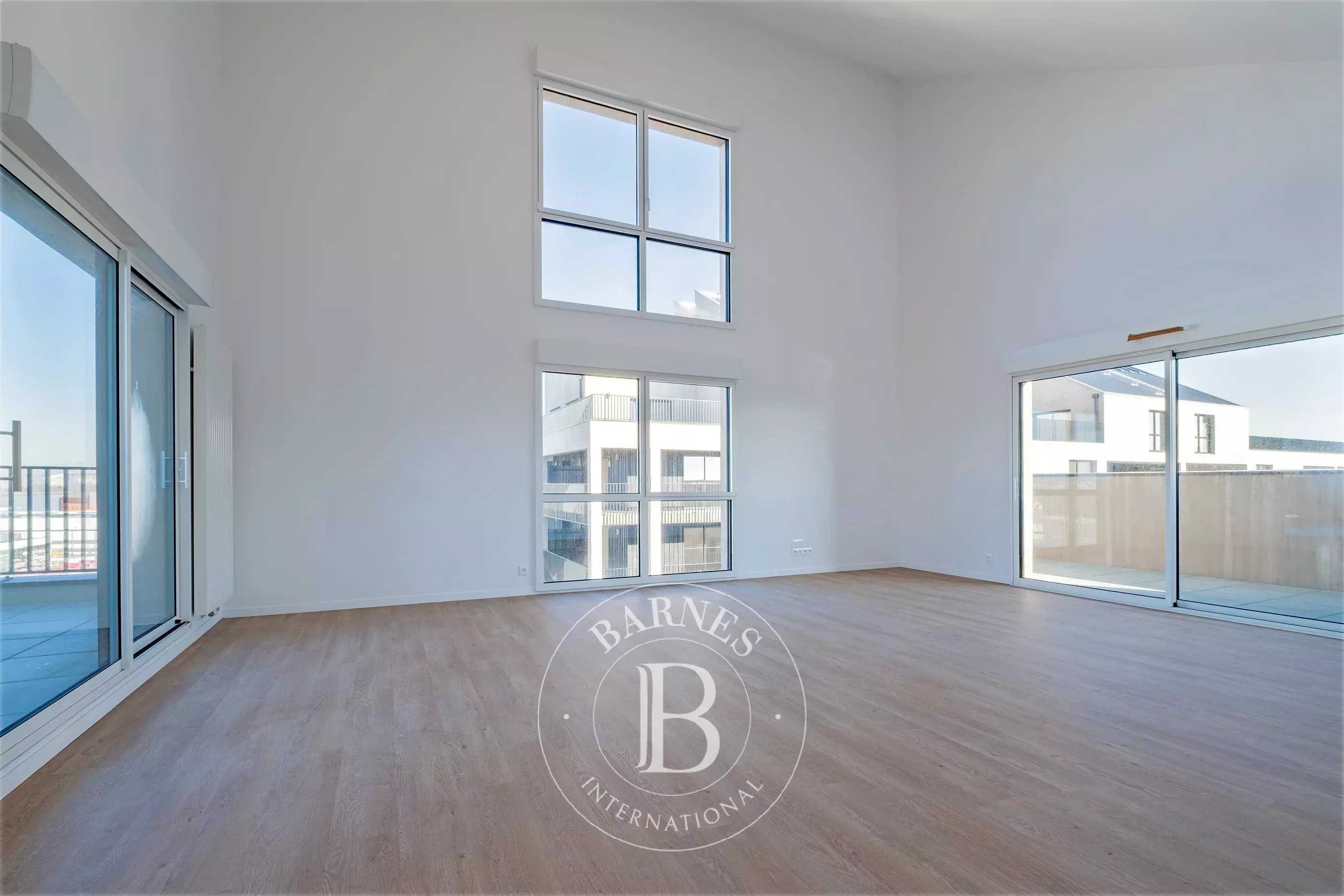 Bordeaux  - Appartement 5 Pi&egrave;ces 3 Chambres