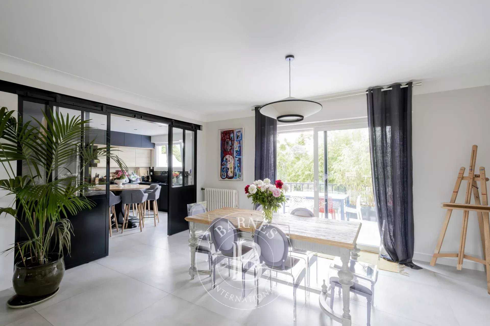 Talence  - Maison 6 Pi&egrave;ces 5 Chambres