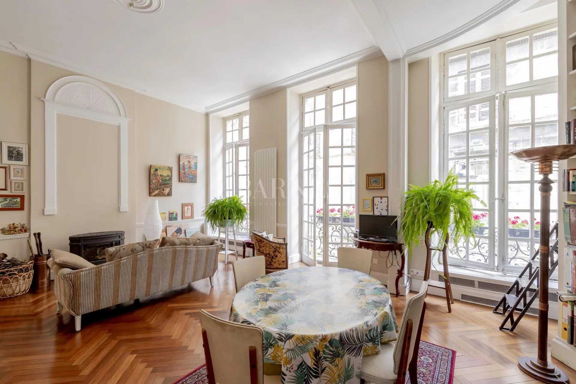 Bordeaux  - Appartement 3 Pièces, 1 Chambre