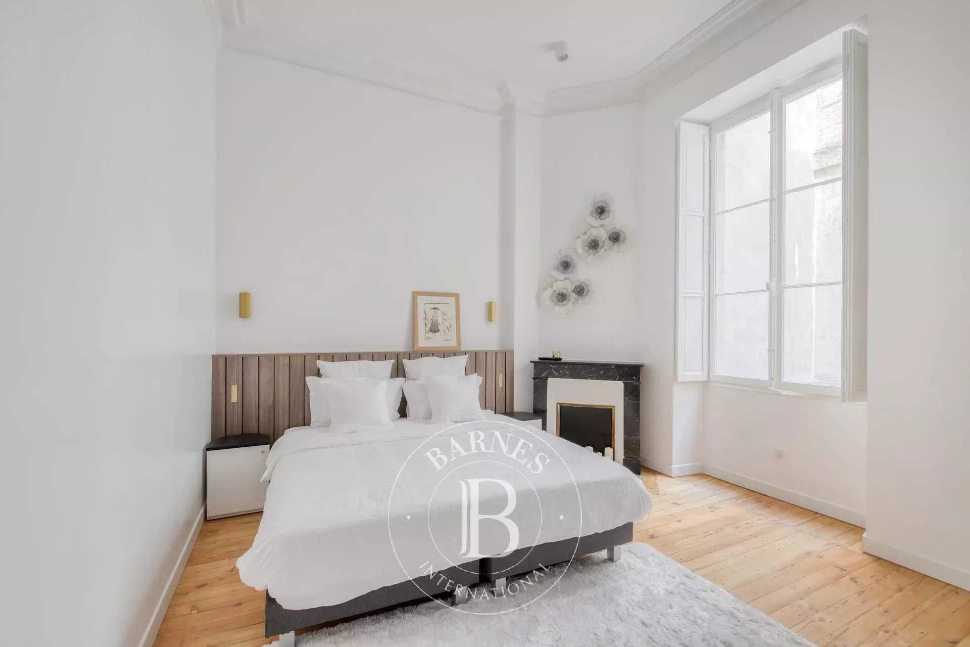 Bordeaux  - Apartment 3 Bedrooms