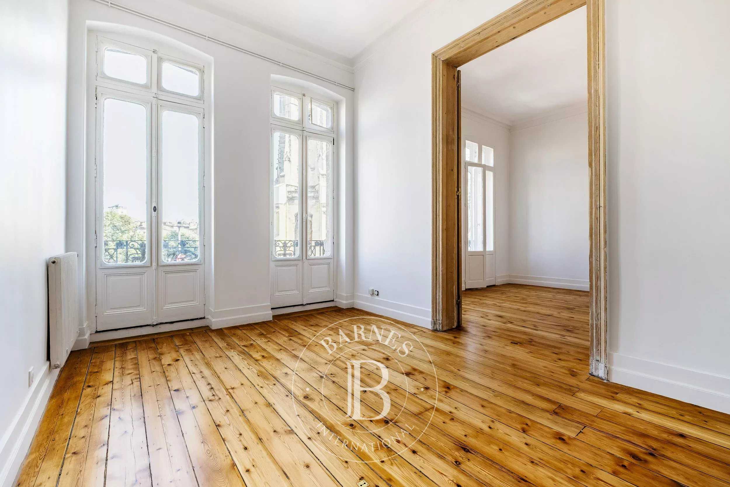 Bordeaux  - Appartement 5 Pi&egrave;ces 3 Chambres