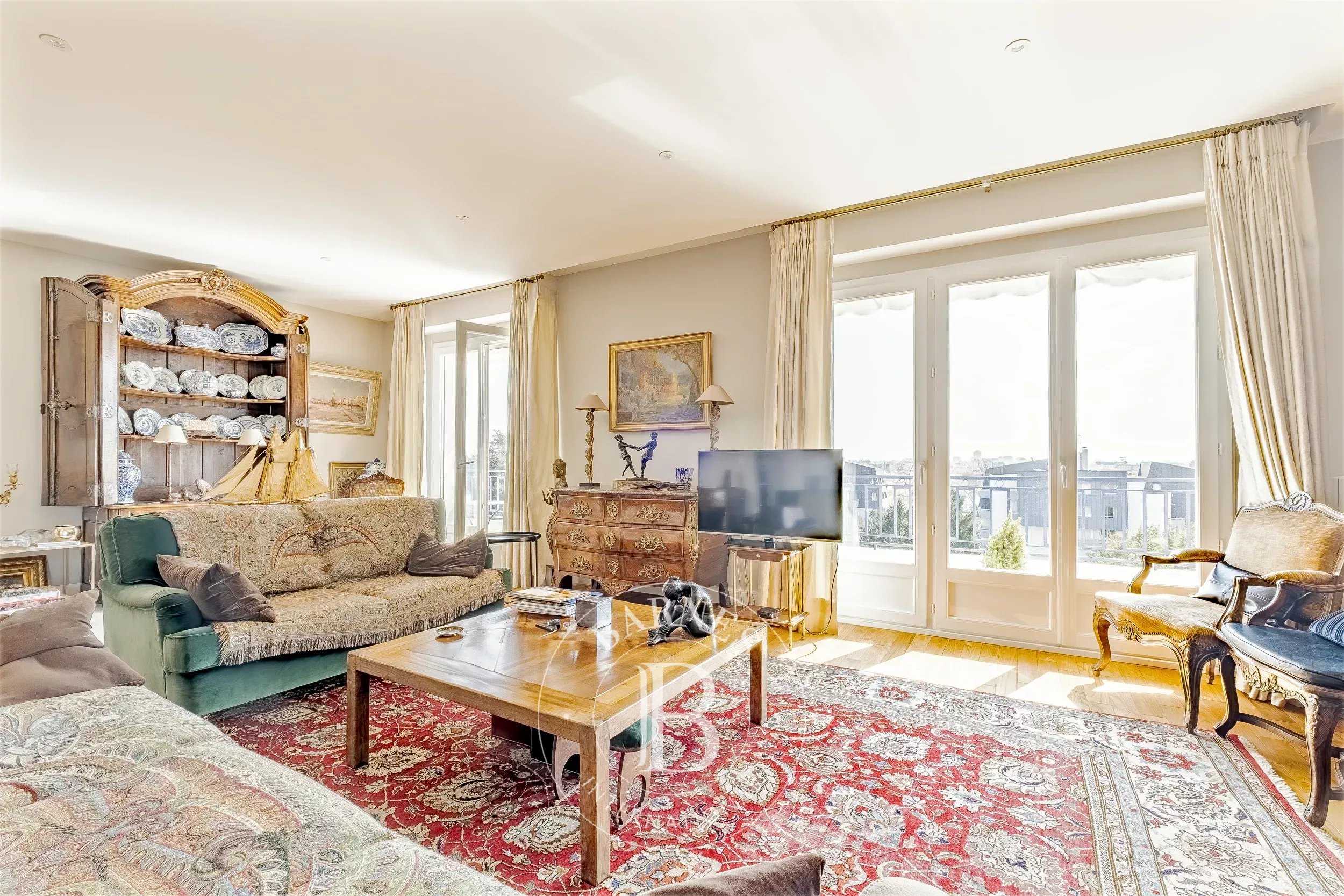 Le Bouscat  - Appartement 6 Pi&egrave;ces 3 Chambres