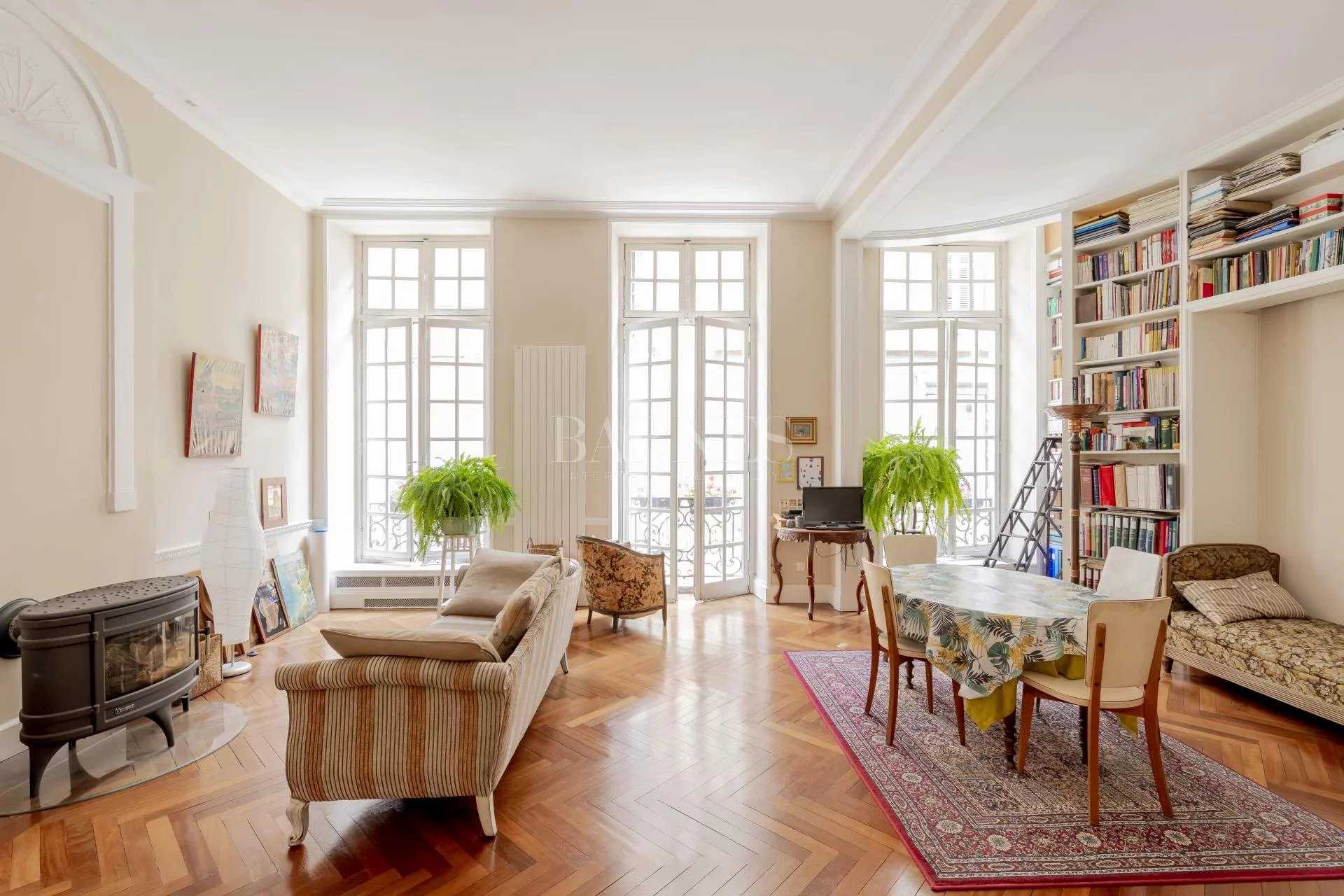 Bordeaux  - Appartement 3 Pièces, 1 Chambre
