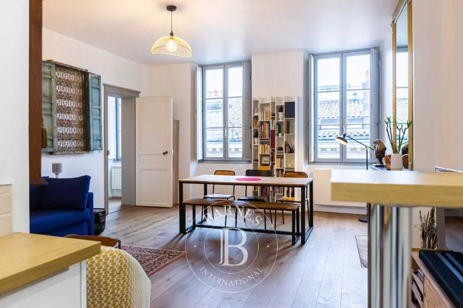 Bordeaux  - Appartement 4 Pièces 2 Chambres