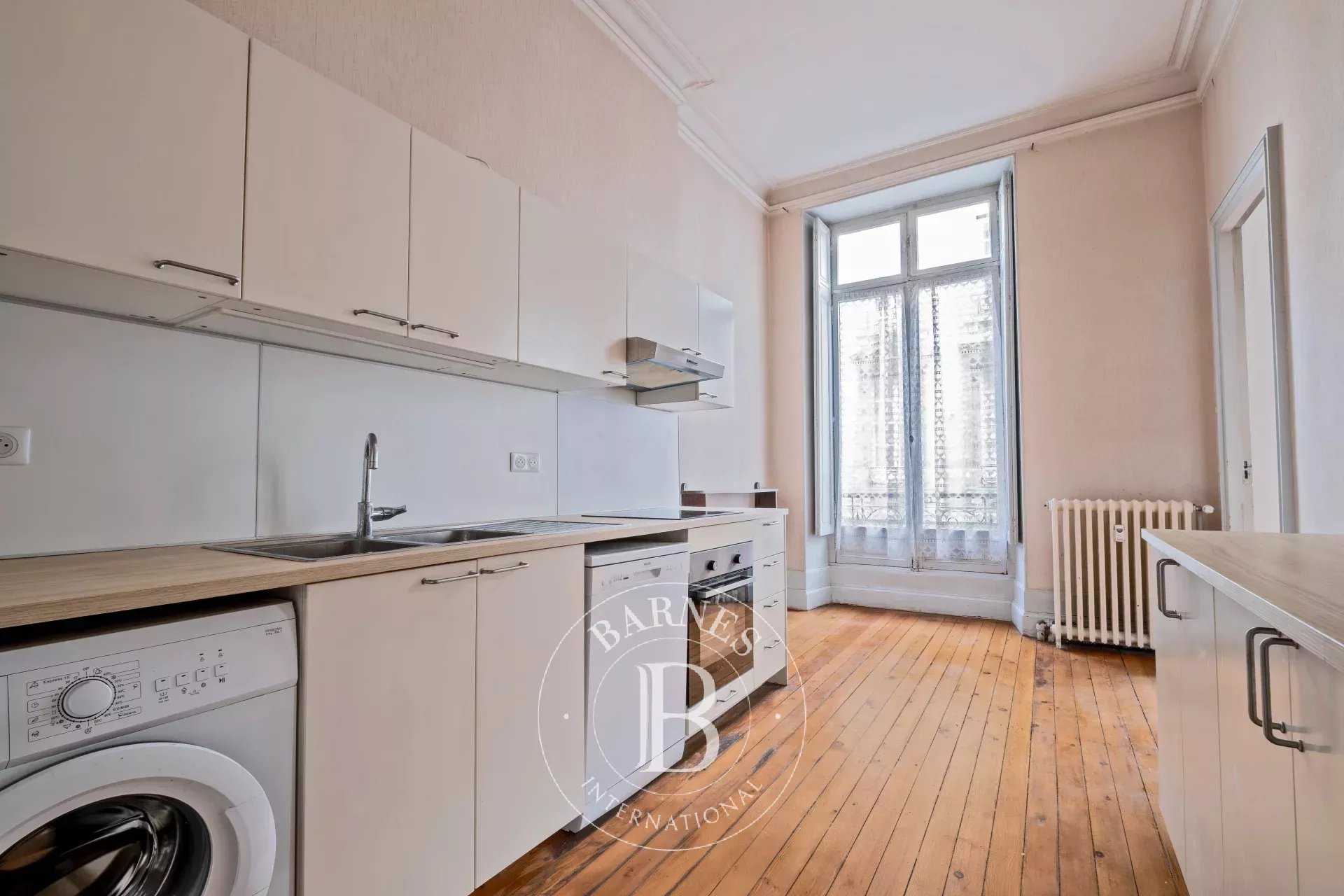 Bordeaux  - Apartment 2 Bedrooms