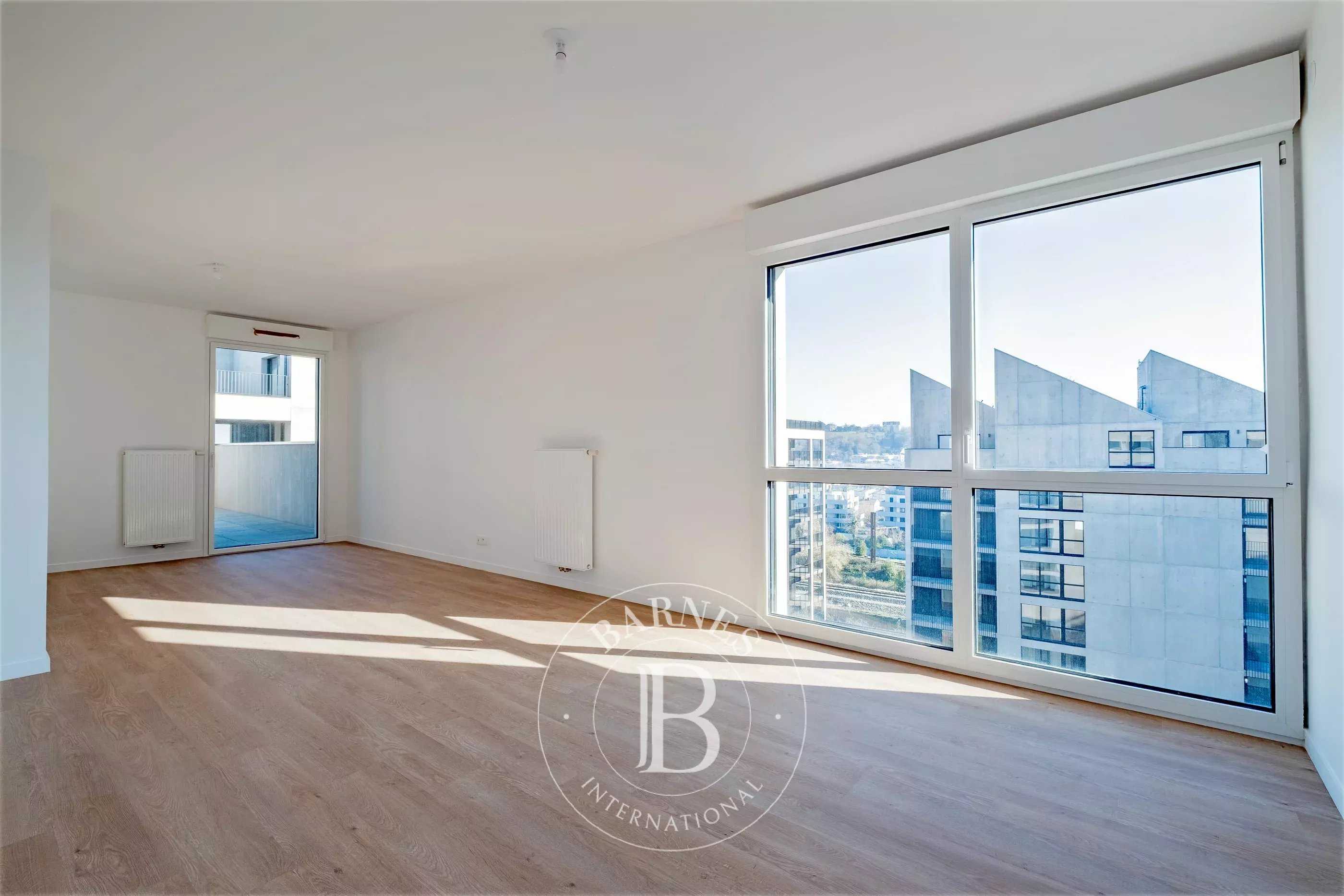 Bordeaux  - Appartement 5 Pi&egrave;ces 3 Chambres