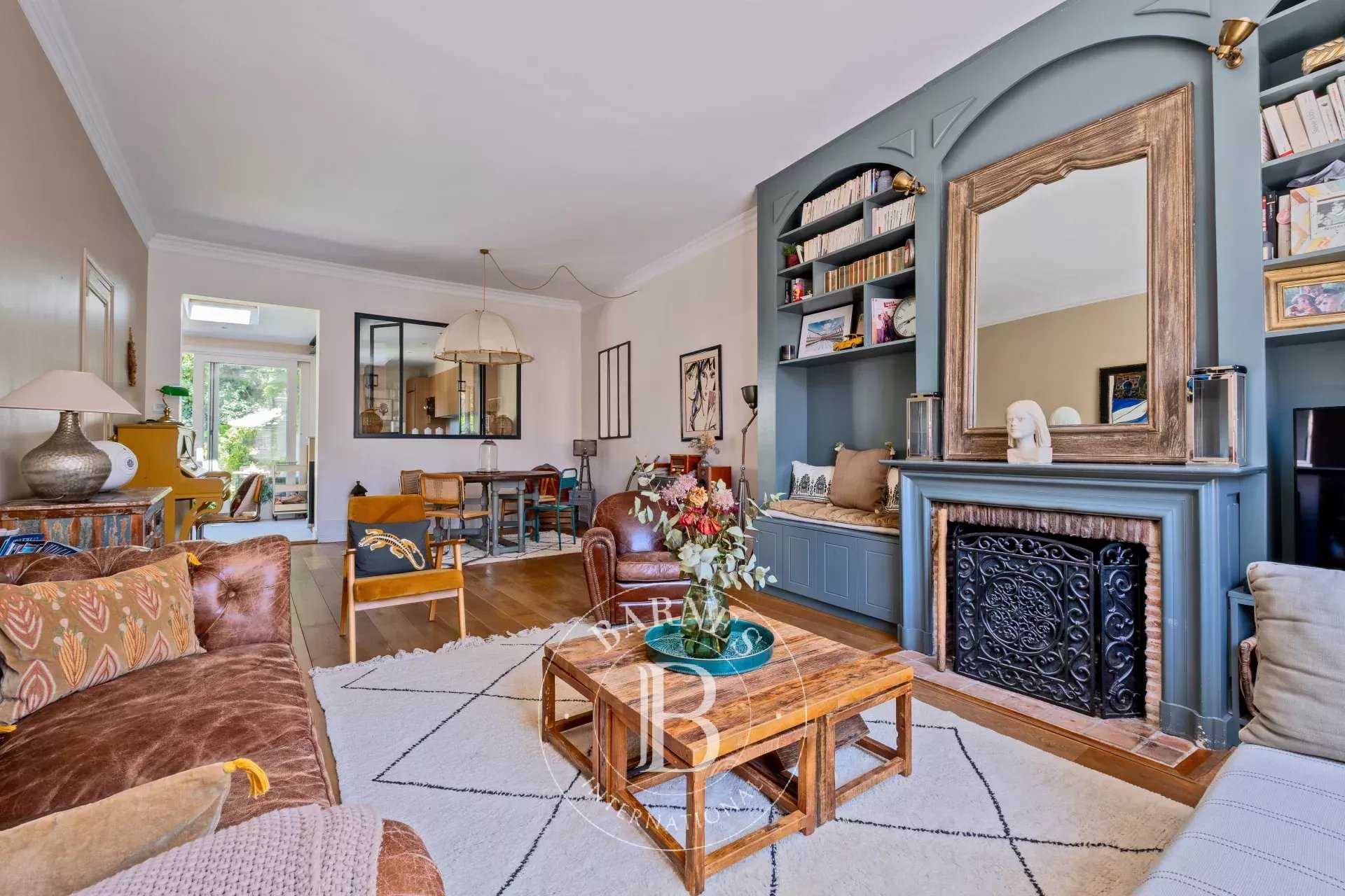 Bordeaux  - Maison 6 Pièces 4 Chambres