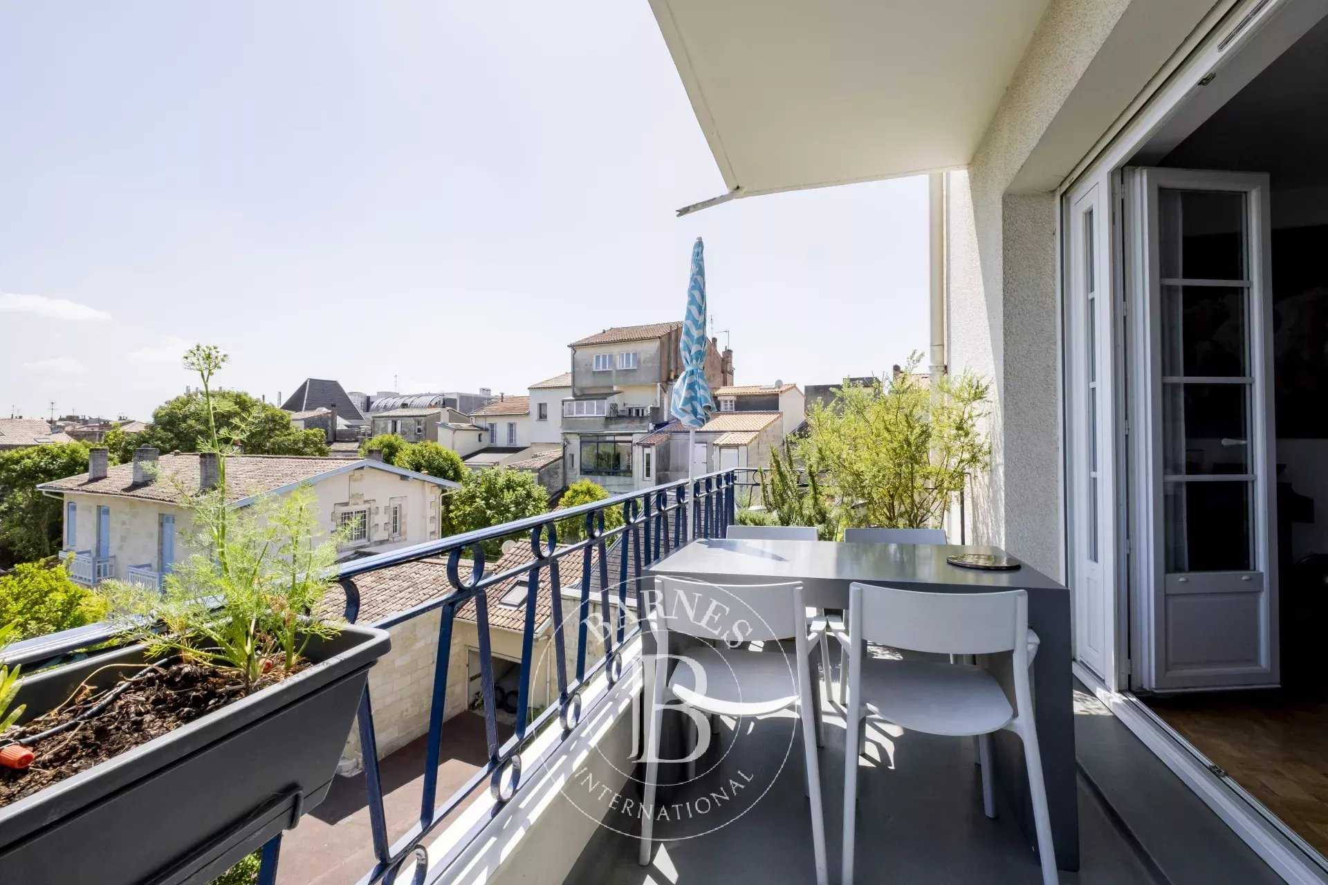 Bordeaux  - Apartment 4 Bedrooms