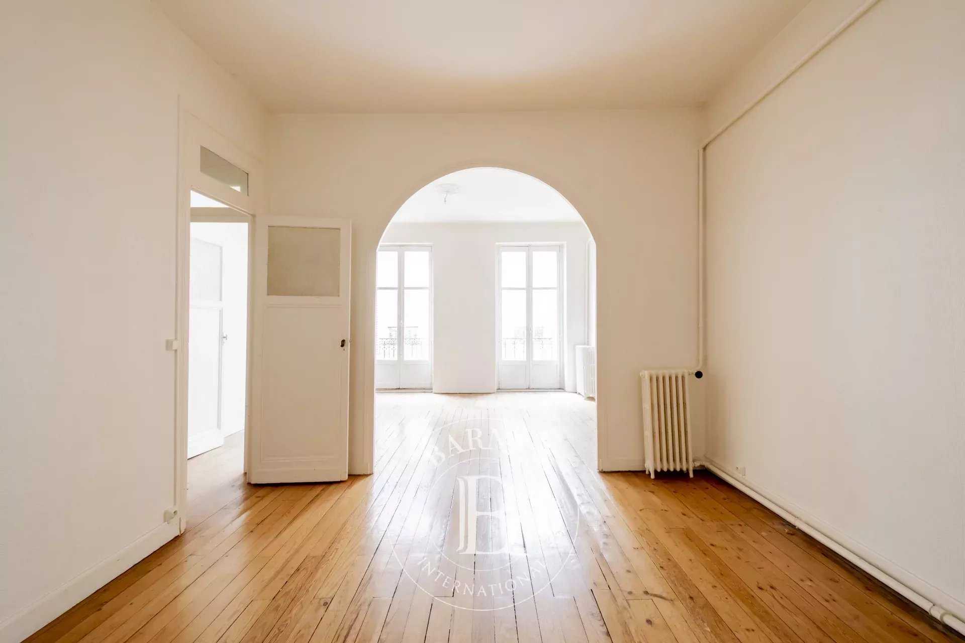 Bordeaux  - Appartement 3 Pièces, 1 Chambre