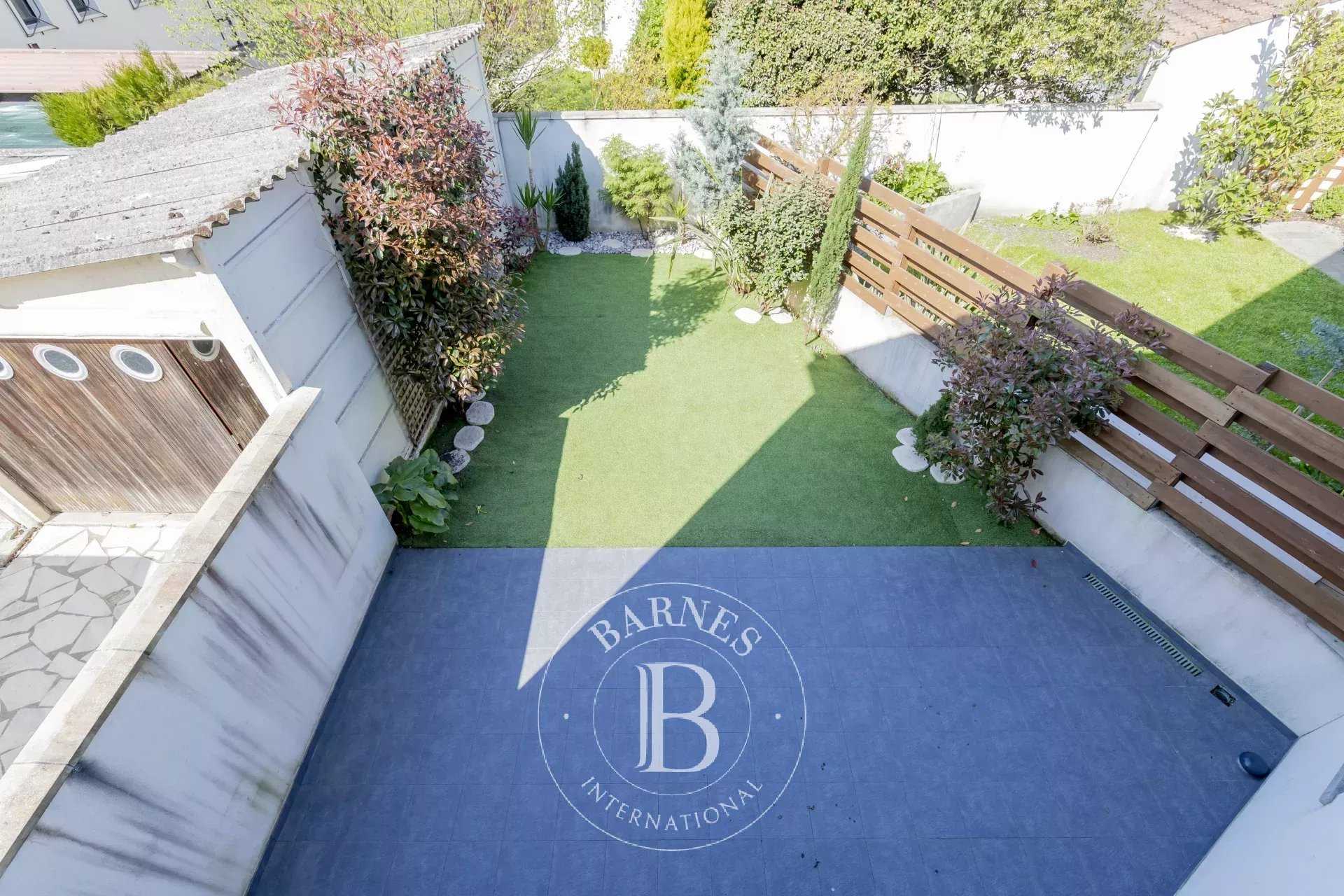 Mérignac  - Maison 6 Pi&egrave;ces 4 Chambres