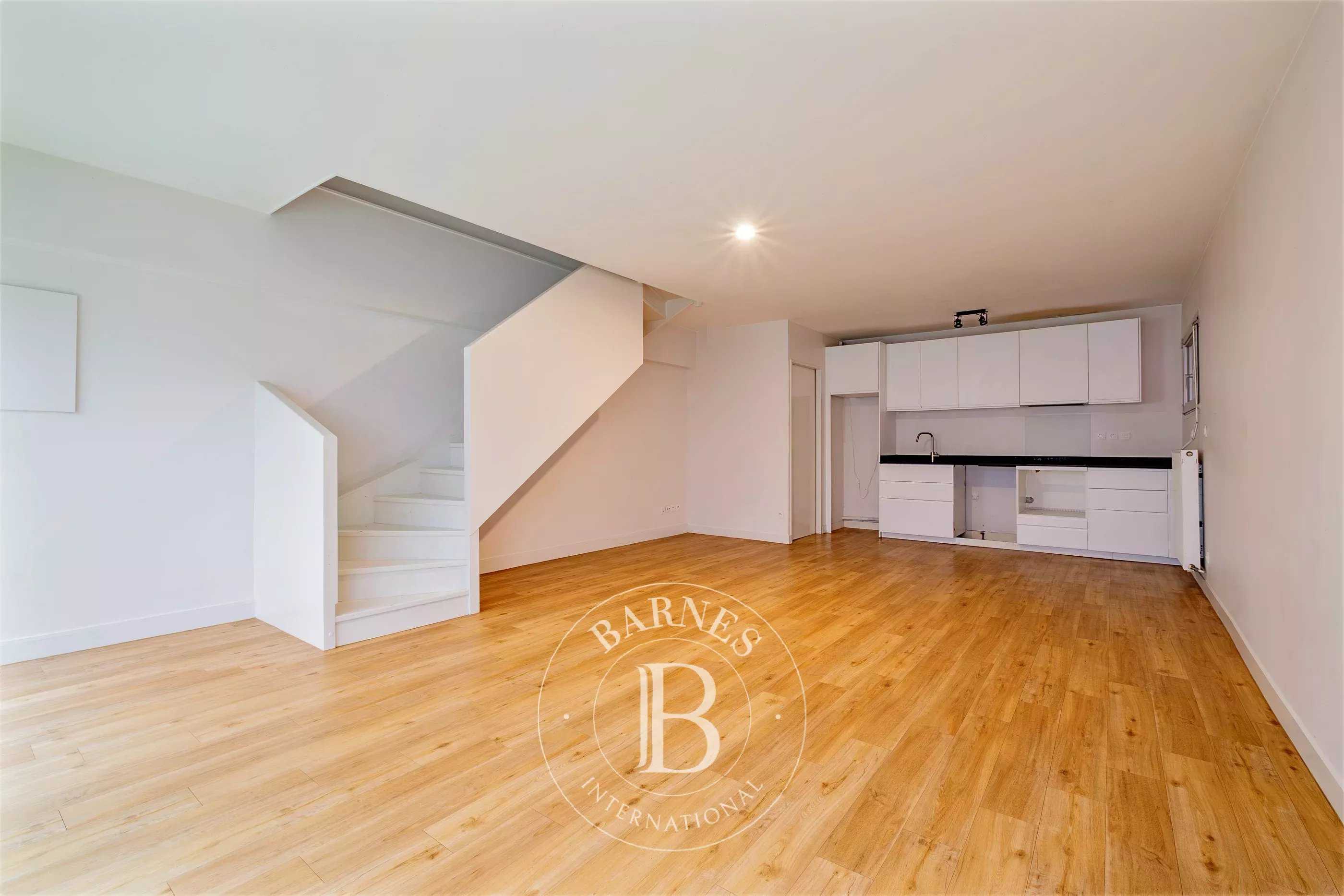 Bordeaux  - Appartement 3 Pi&egrave;ces 2 Chambres