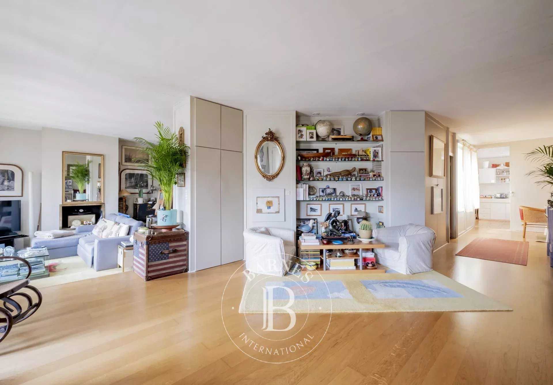 Bordeaux  - Appartement 4 Pièces, 1 Chambre