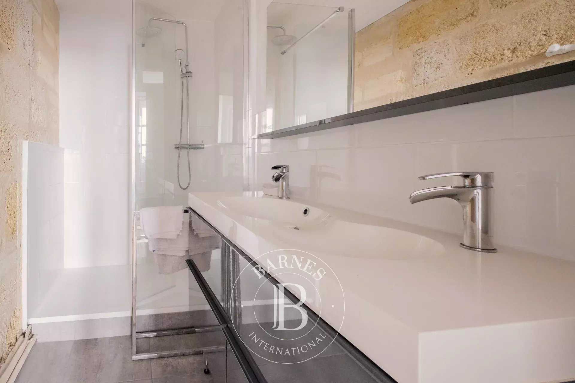 Bordeaux  - Piso 4 Cuartos 2 Habitaciones