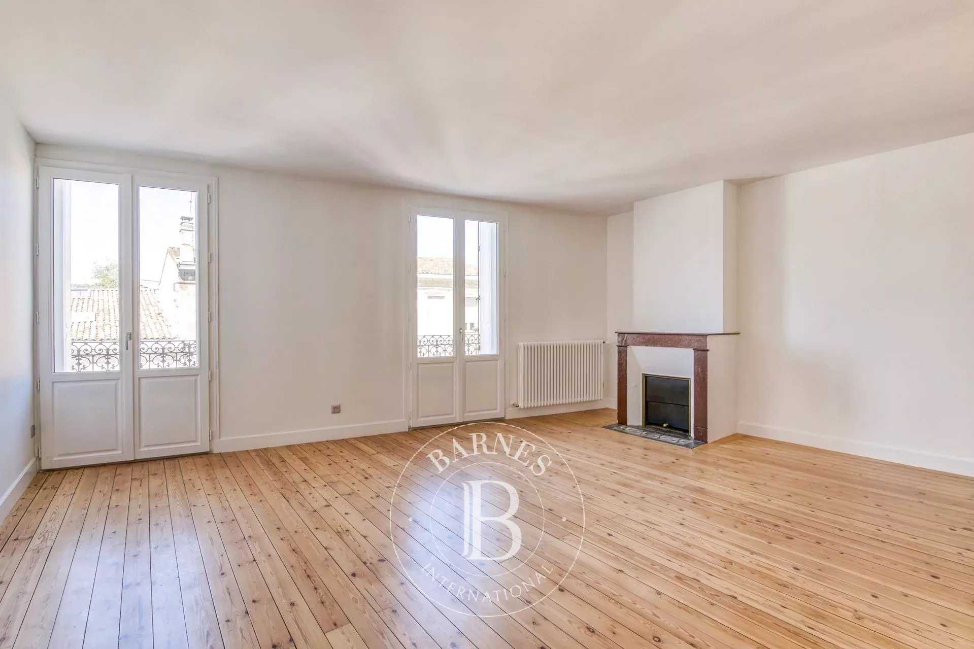 Bordeaux  - Appartement 5 Pi&egrave;ces 4 Chambres