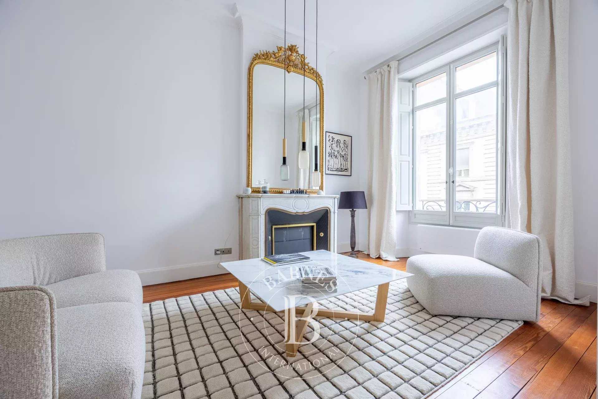 Bordeaux  - Appartement 3 Pièces, 1 Chambre