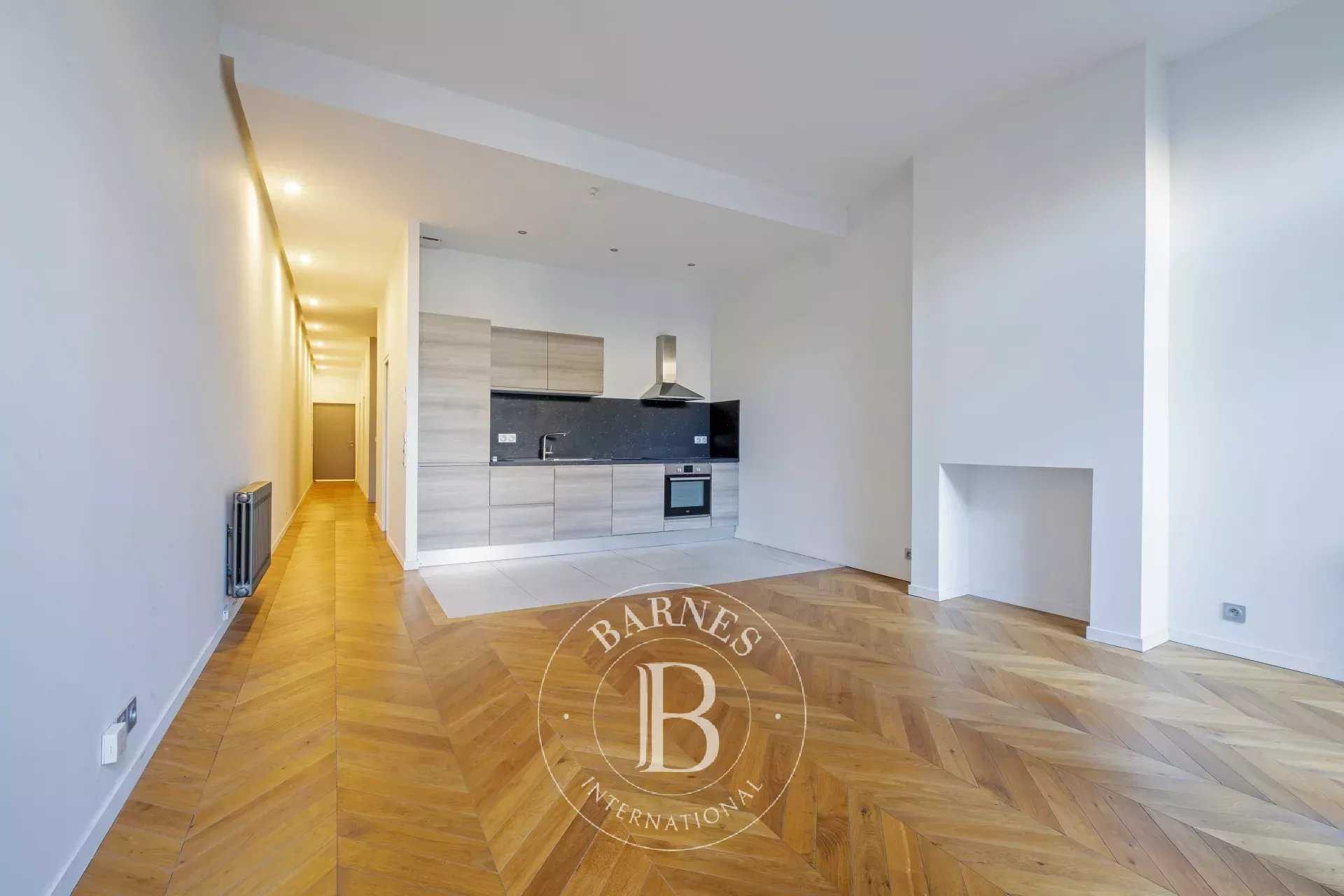 Bordeaux  - Appartement 3 Pièces 2 Chambres