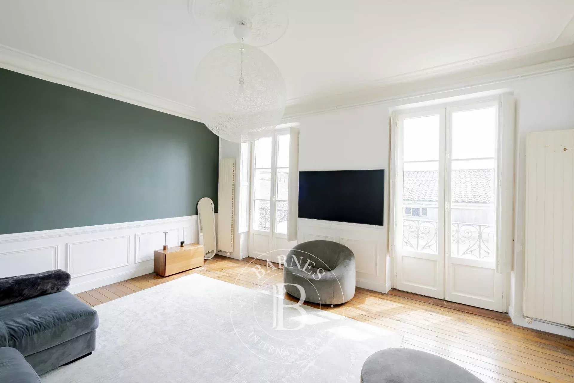 Bordeaux  - Apartment 3 Bedrooms