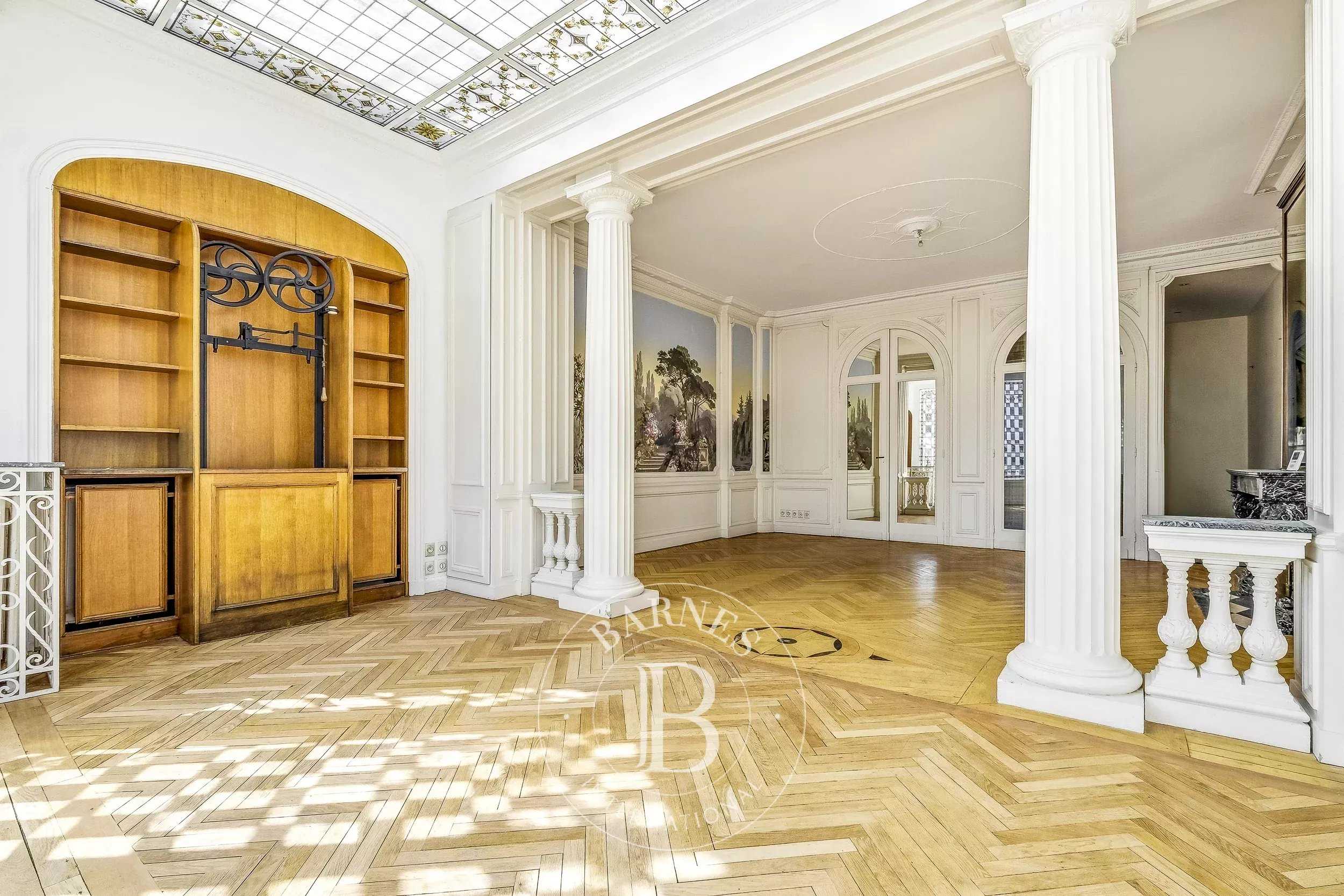 Bordeaux  - Hôtel particulier 10 Pi&egrave;ces 5 Chambres