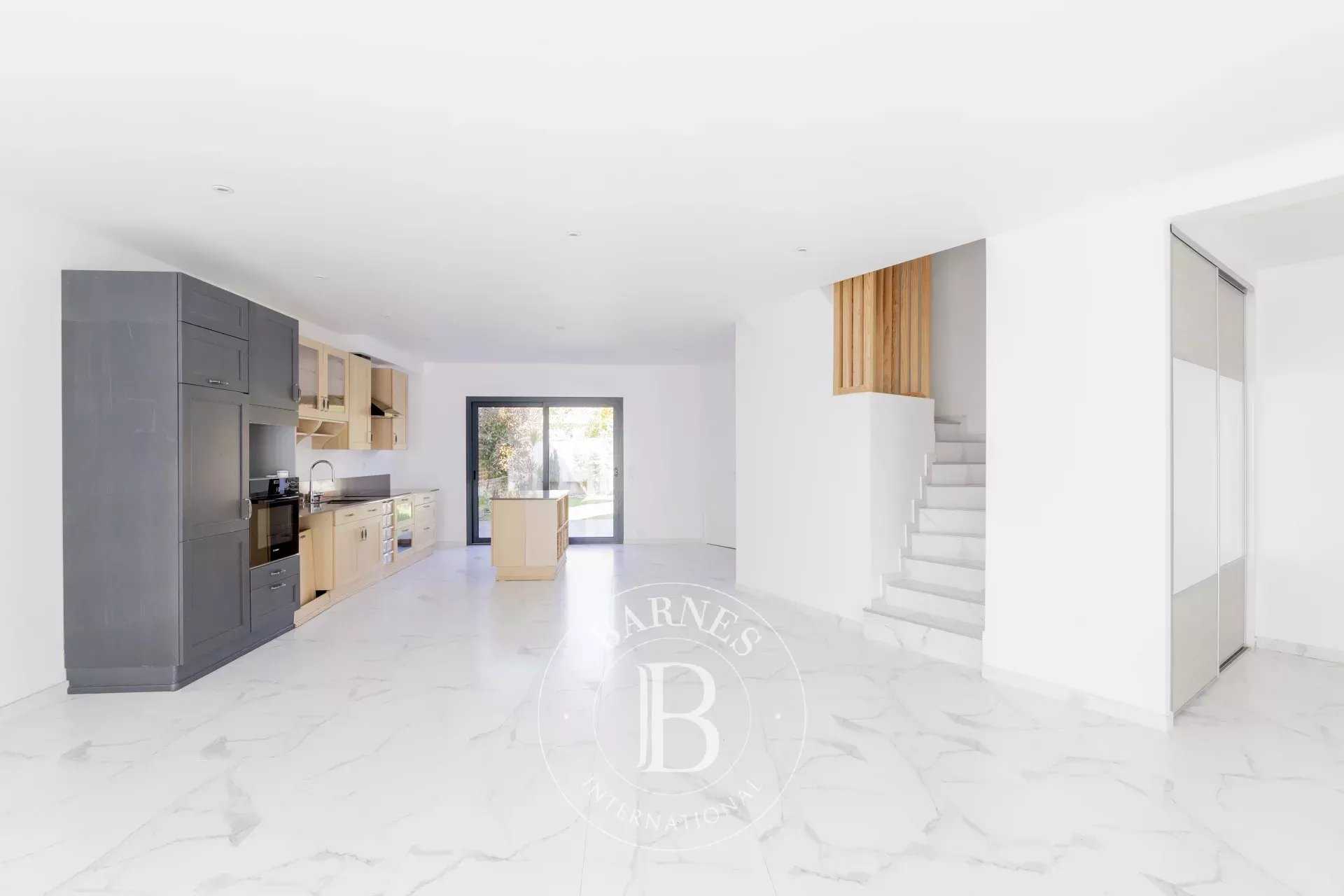 Mérignac  - Maison 6 Pi&egrave;ces 4 Chambres