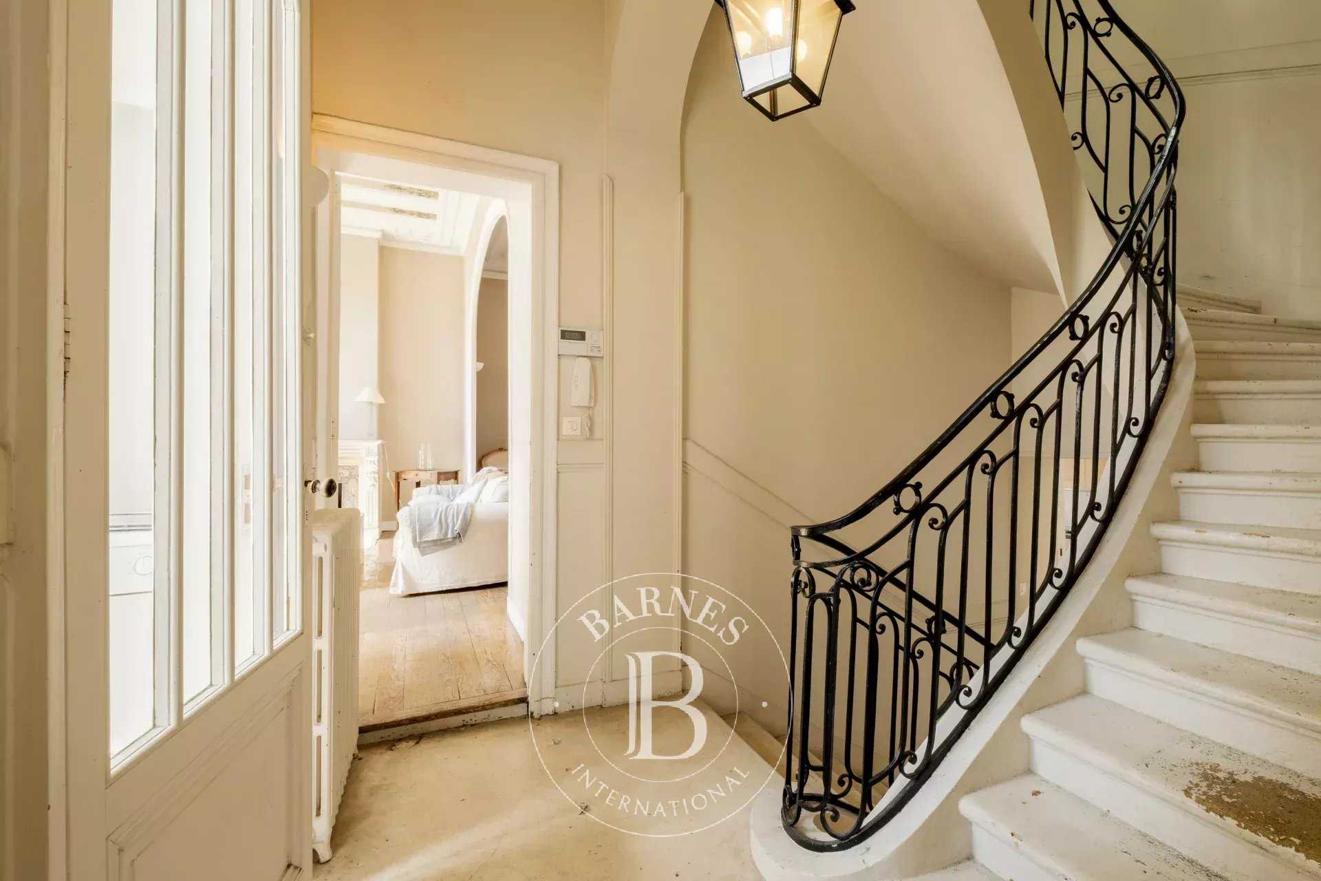 Bordeaux  - Housing estate 4 Bedrooms
