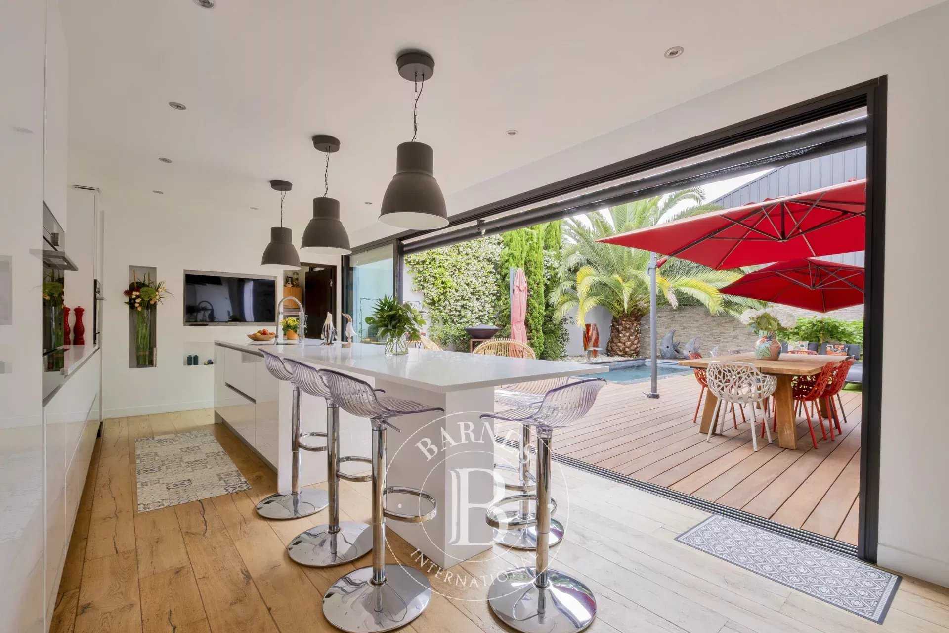 Bordeaux  - House 4 Bedrooms