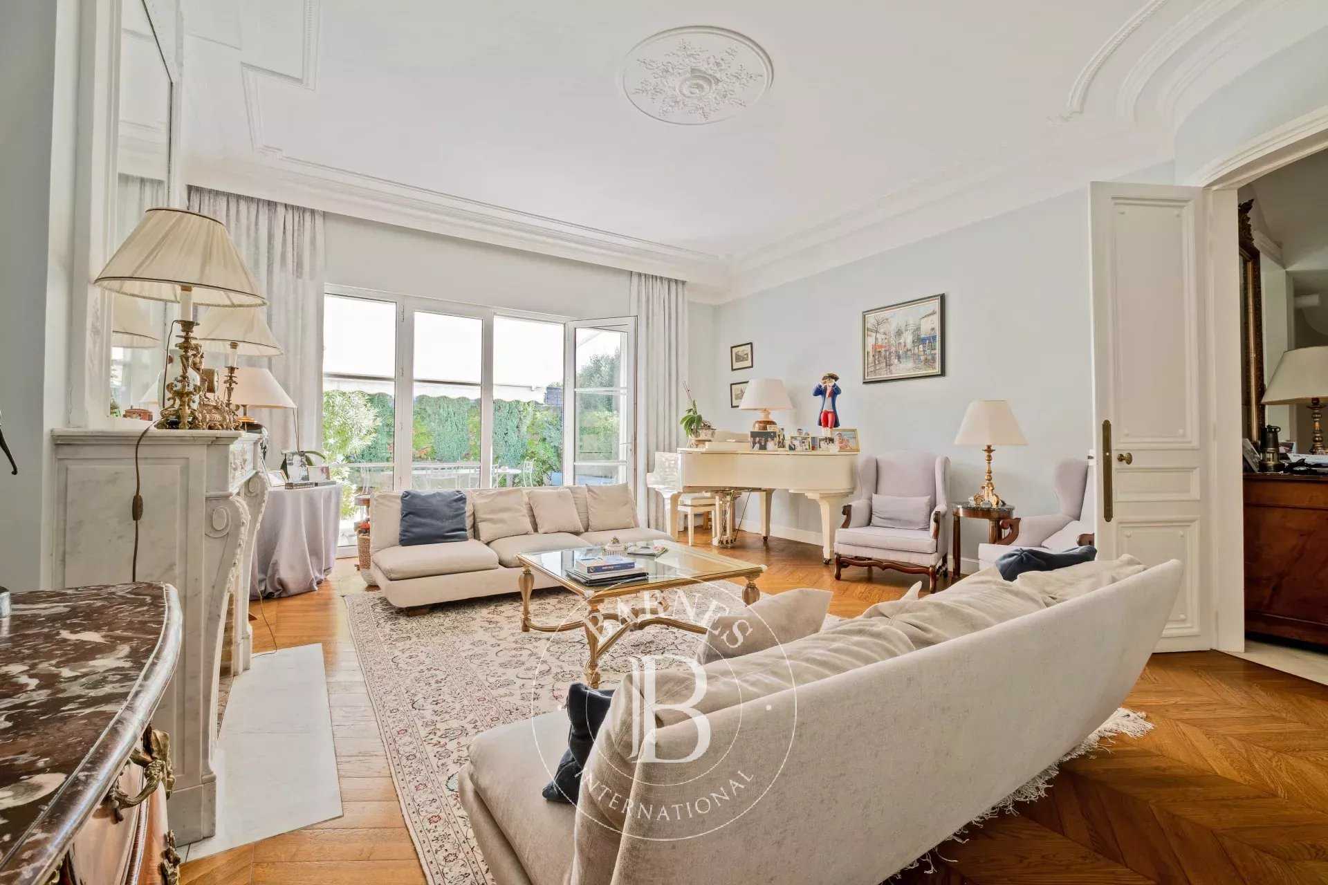 Bordeaux  - House 6 Bedrooms