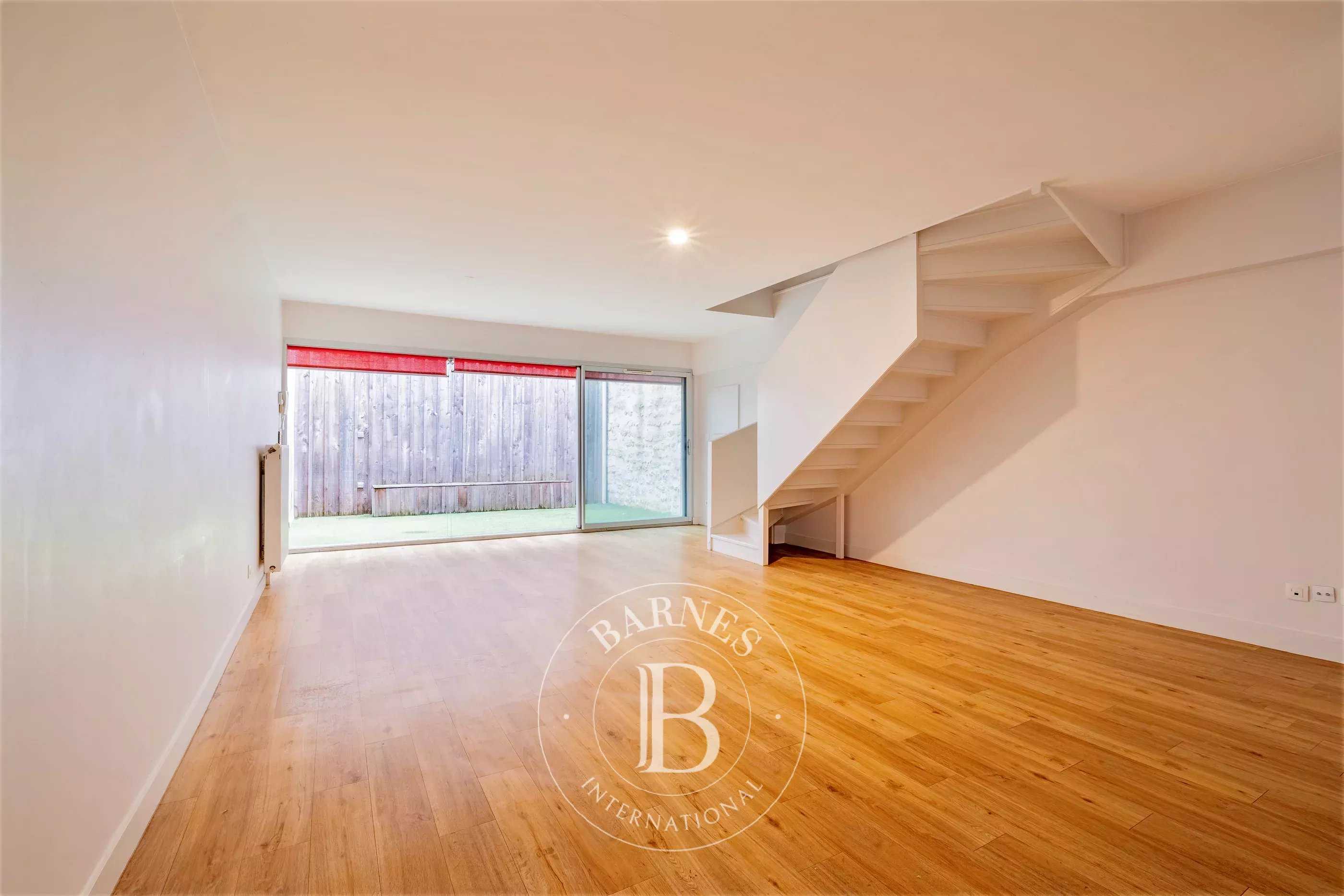 Bordeaux  - Appartement 3 Pi&egrave;ces 2 Chambres