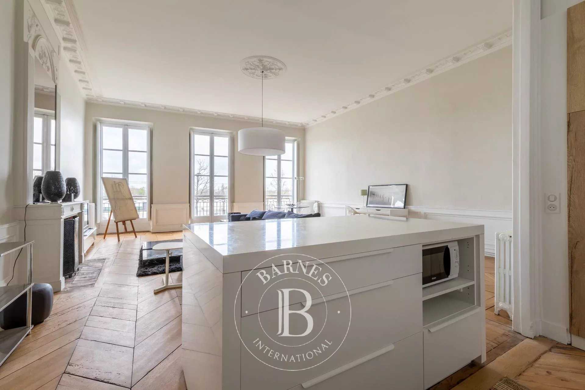 Bordeaux  - Appartement 3 Pi&egrave;ces 2 Chambres