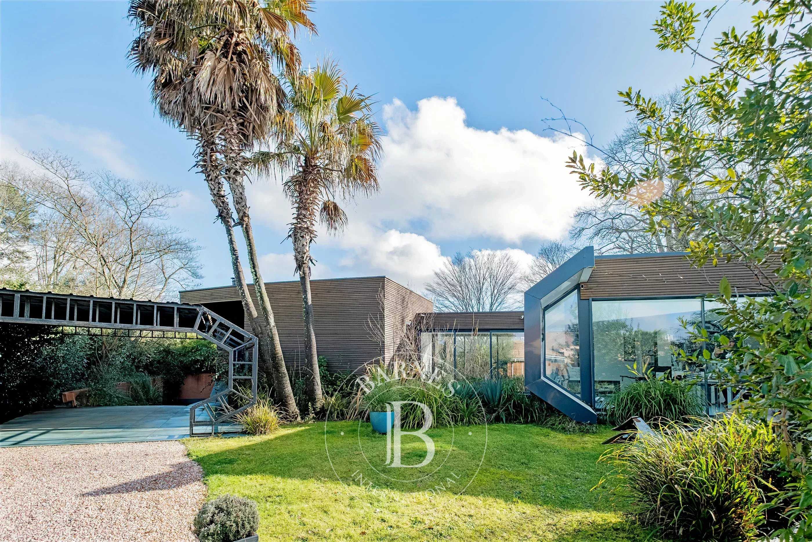 Mérignac  - Maison 8 Pi&egrave;ces 5 Chambres