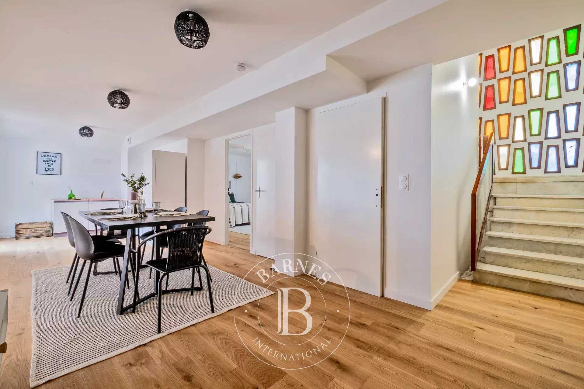 Bordeaux  - Appartement 3 Pi&egrave;ces 2 Chambres