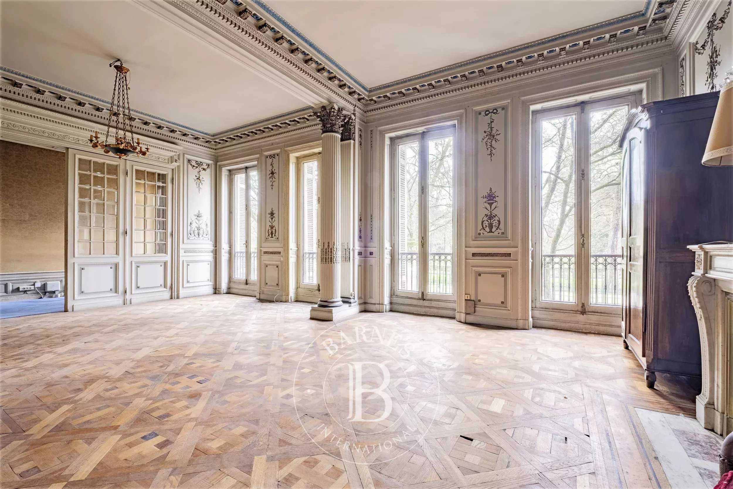 Bordeaux  - Appartement 8 Pi&egrave;ces