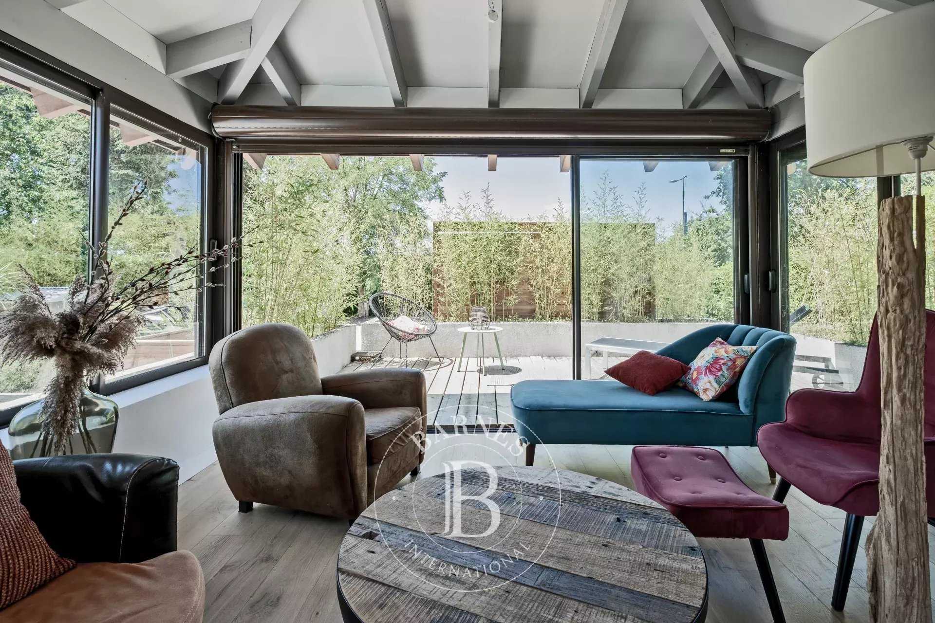 Mérignac  - Maison 7 Pièces 4 Chambres