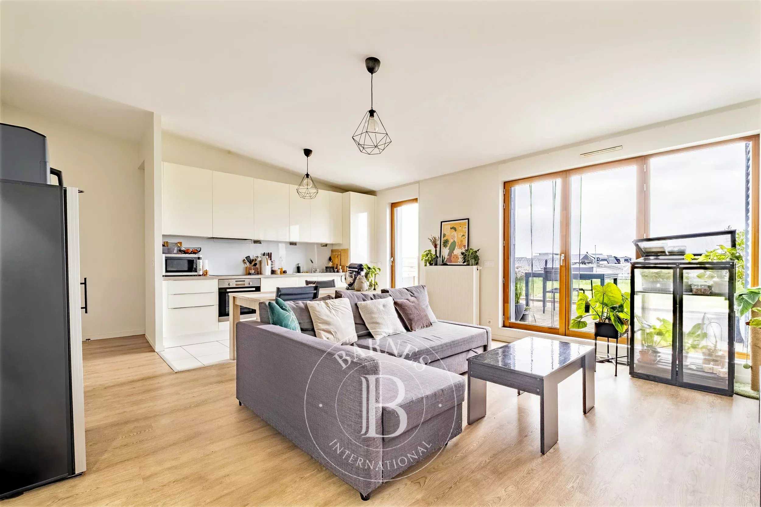 Bordeaux  - Appartement 5 Pi&egrave;ces 4 Chambres