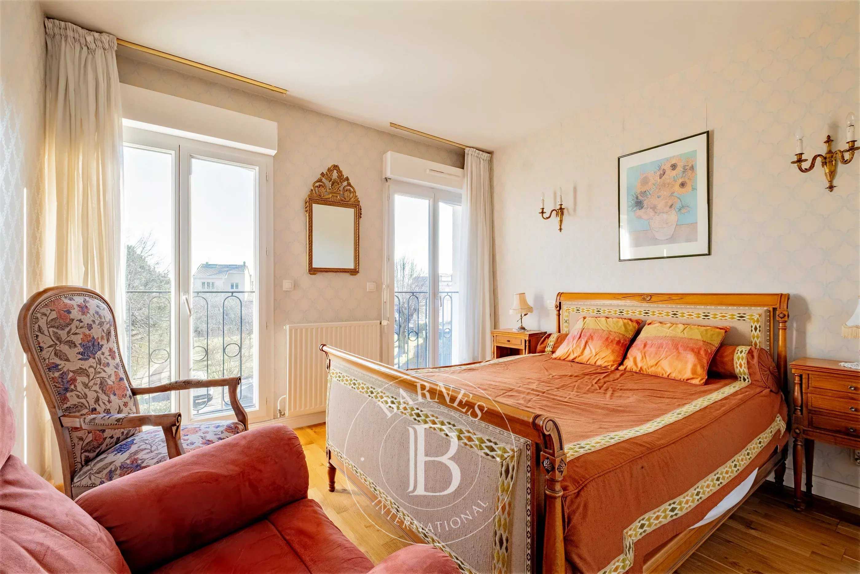 Bordeaux  - Apartment 3 Bedrooms