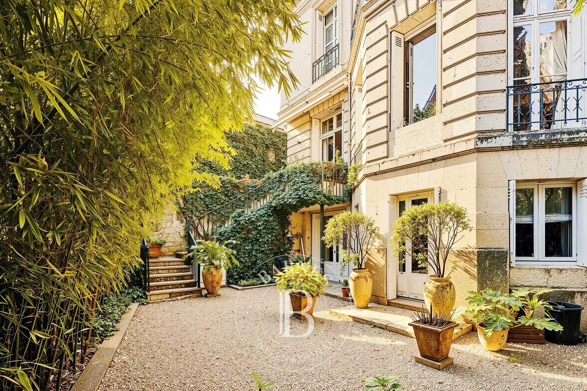 Bordeaux  - Apartment 3 Bedrooms